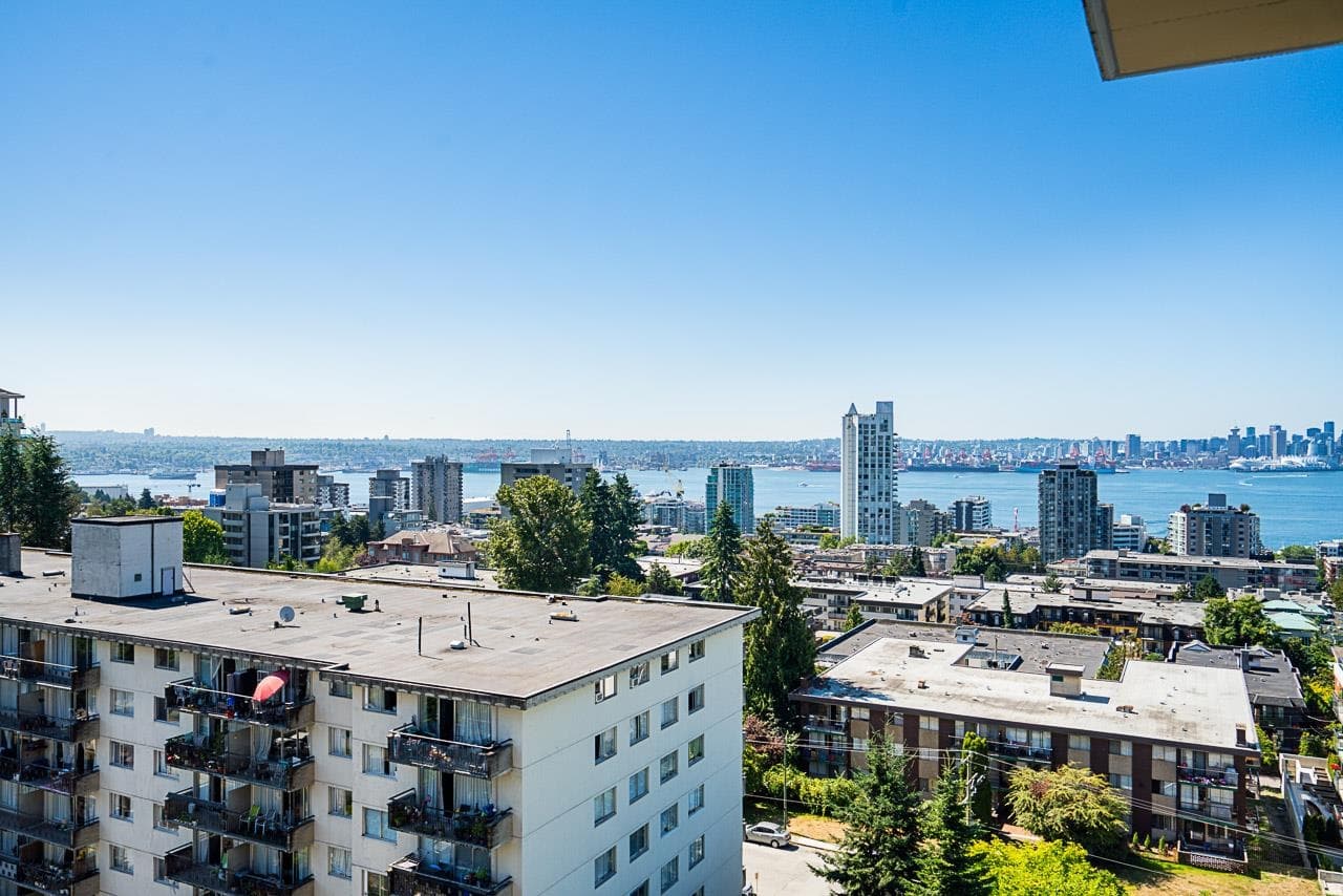 PH3 - 683 W Victoria Park, North Vancouver, V7M 0A2 — photo 3