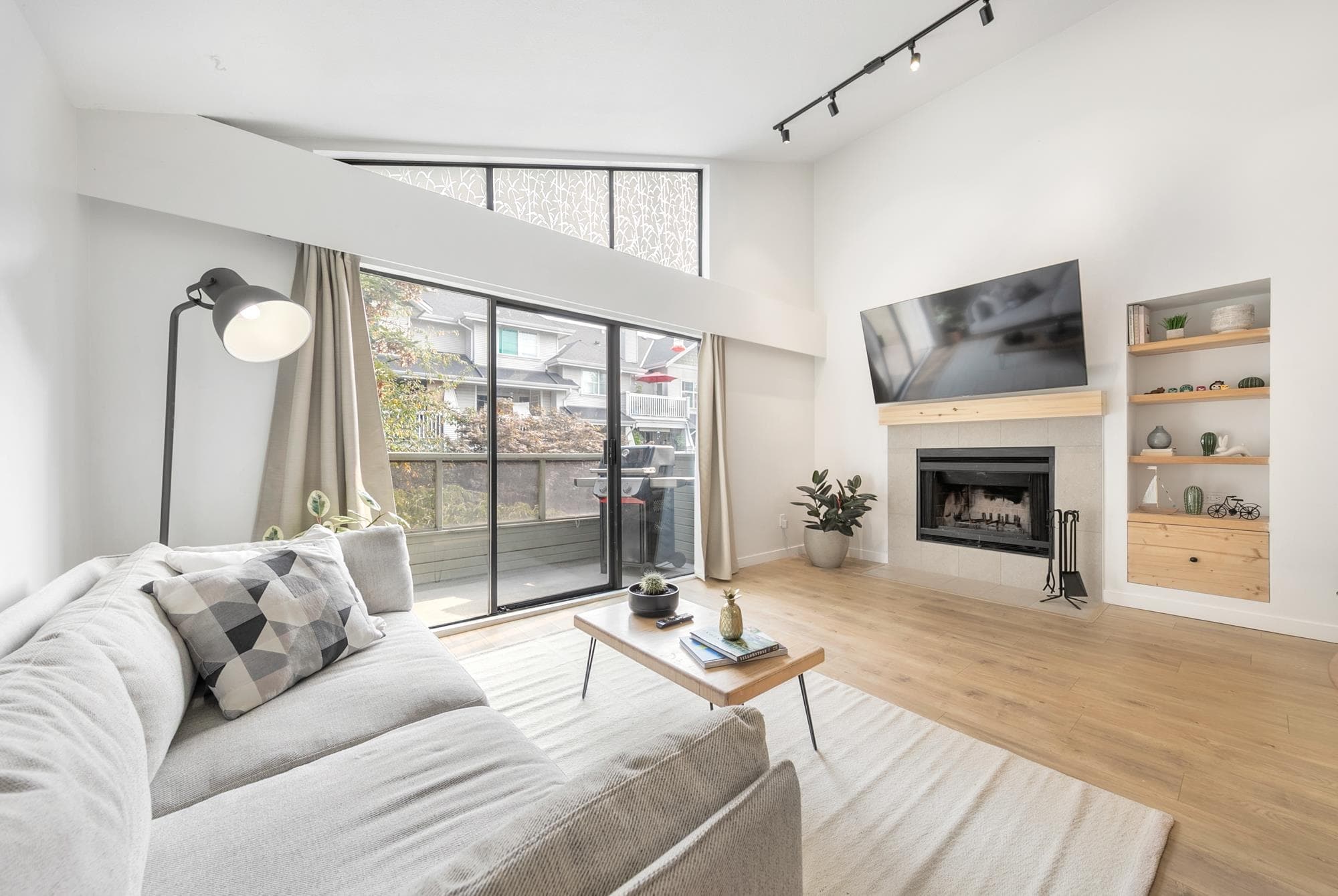 306 - 225 Mowat Street, New Westminster