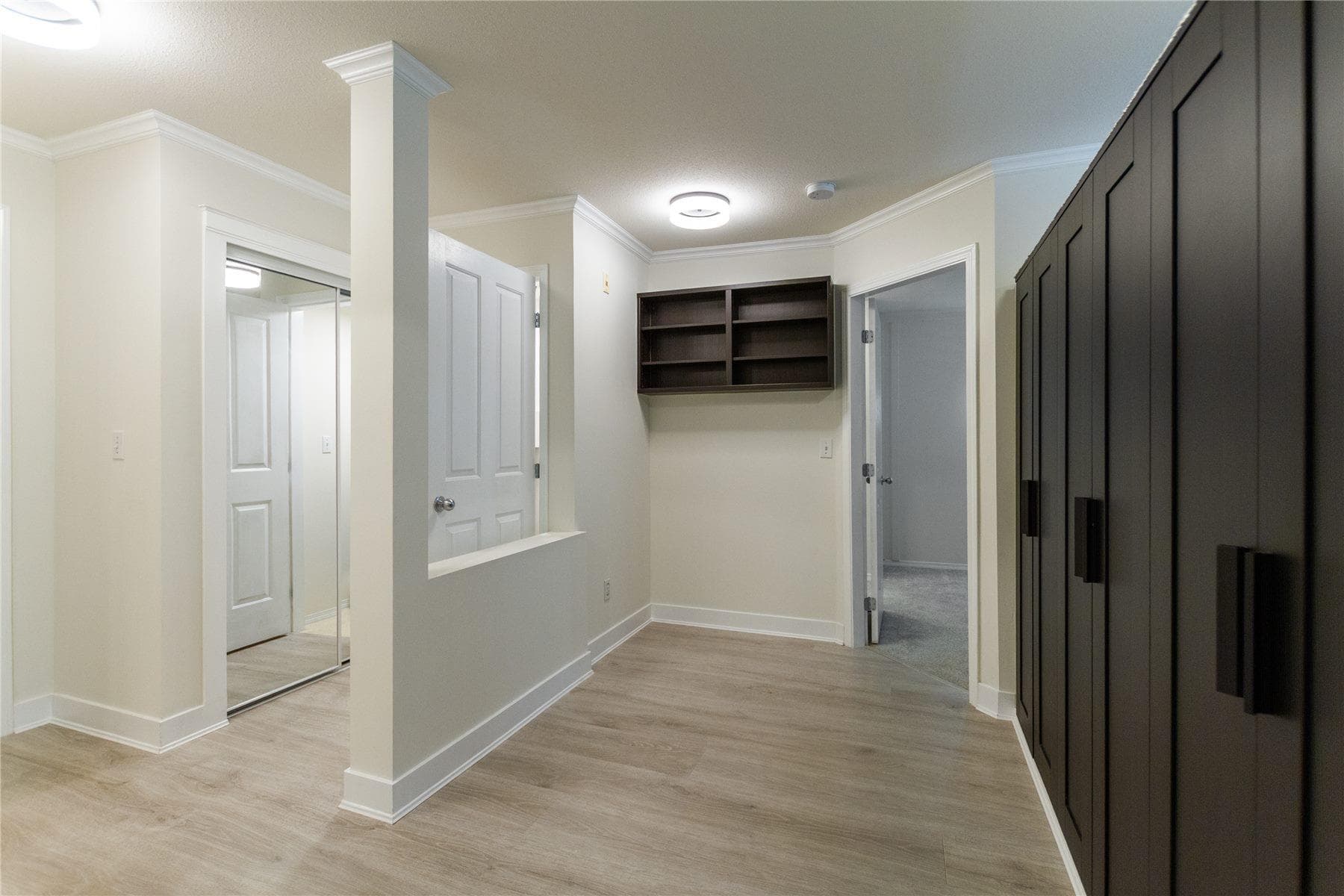 206 - 10186 155 Street, Surrey, V3R 0R6 — photo 2