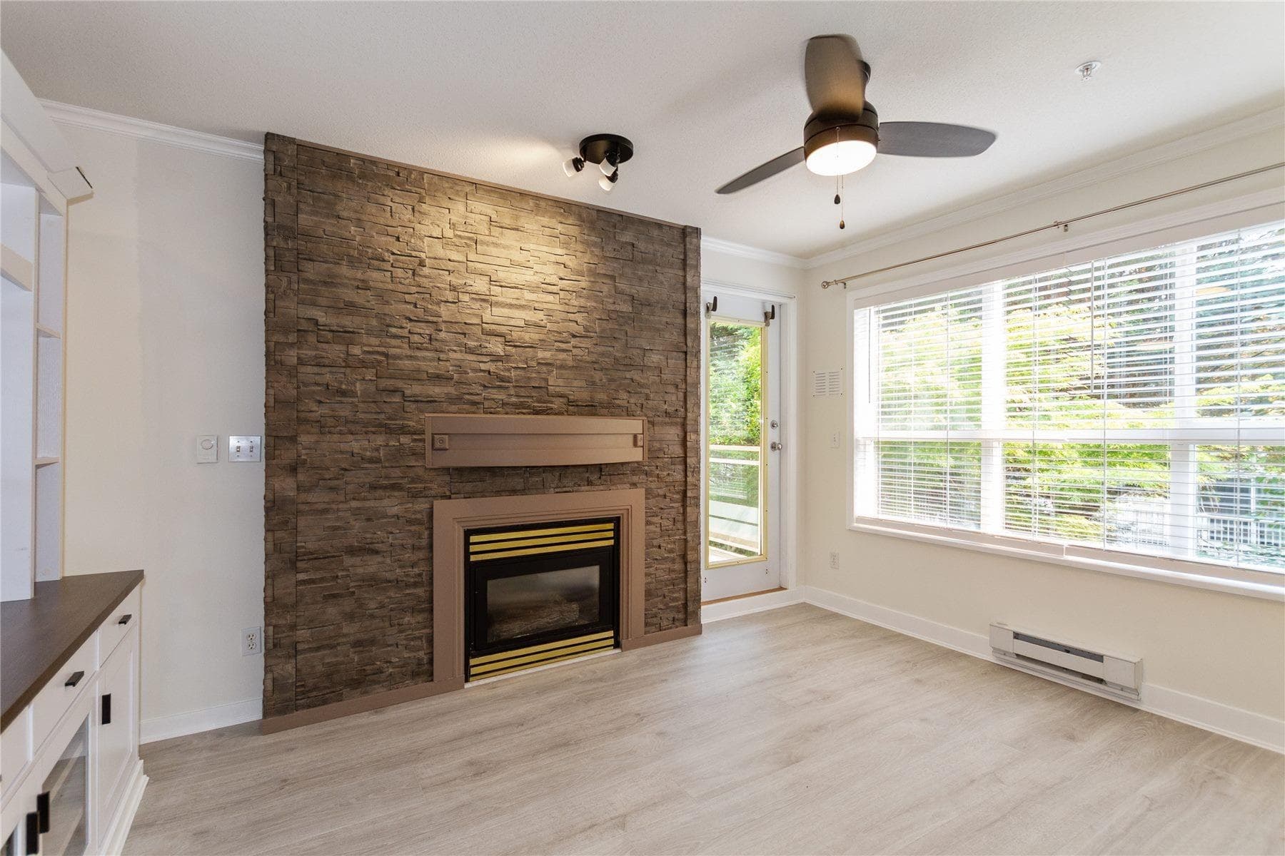 206 - 10186 155 Street, Surrey, V3R 0R6 — photo 5