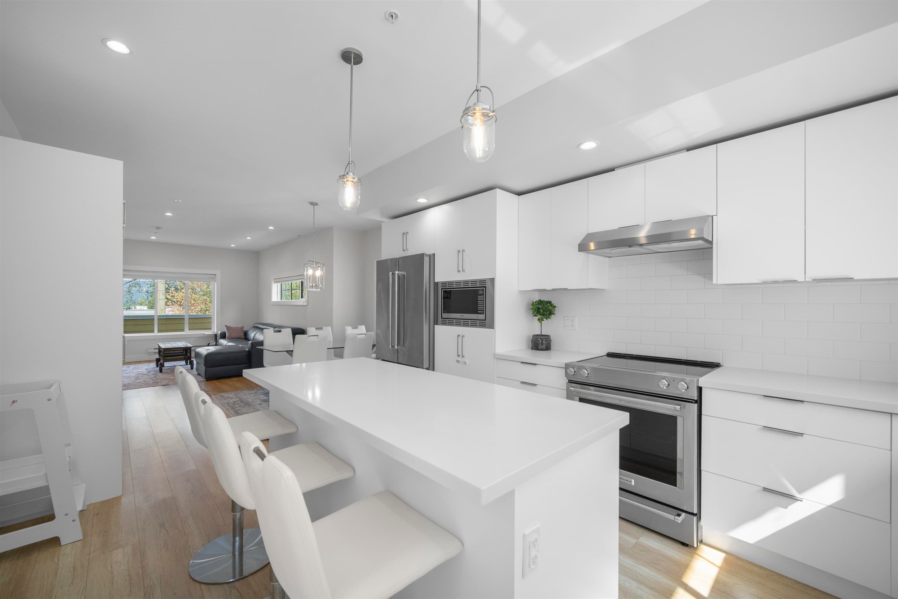206 - 80 Elgin Street, Port Moody, V3H 0M6 — photo 3