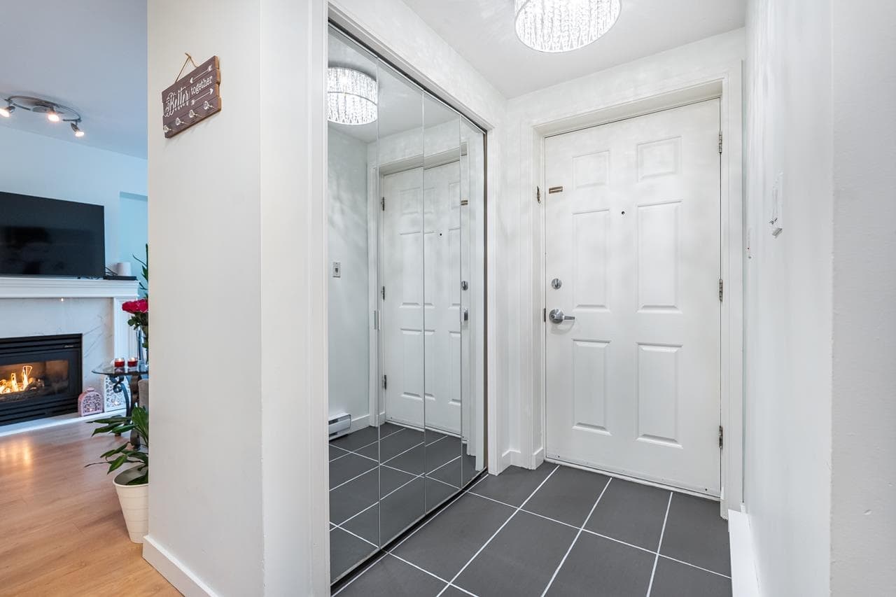 TH1 - 1889 Rosser Avenue, Burnaby, V5C 6R4 — photo 4