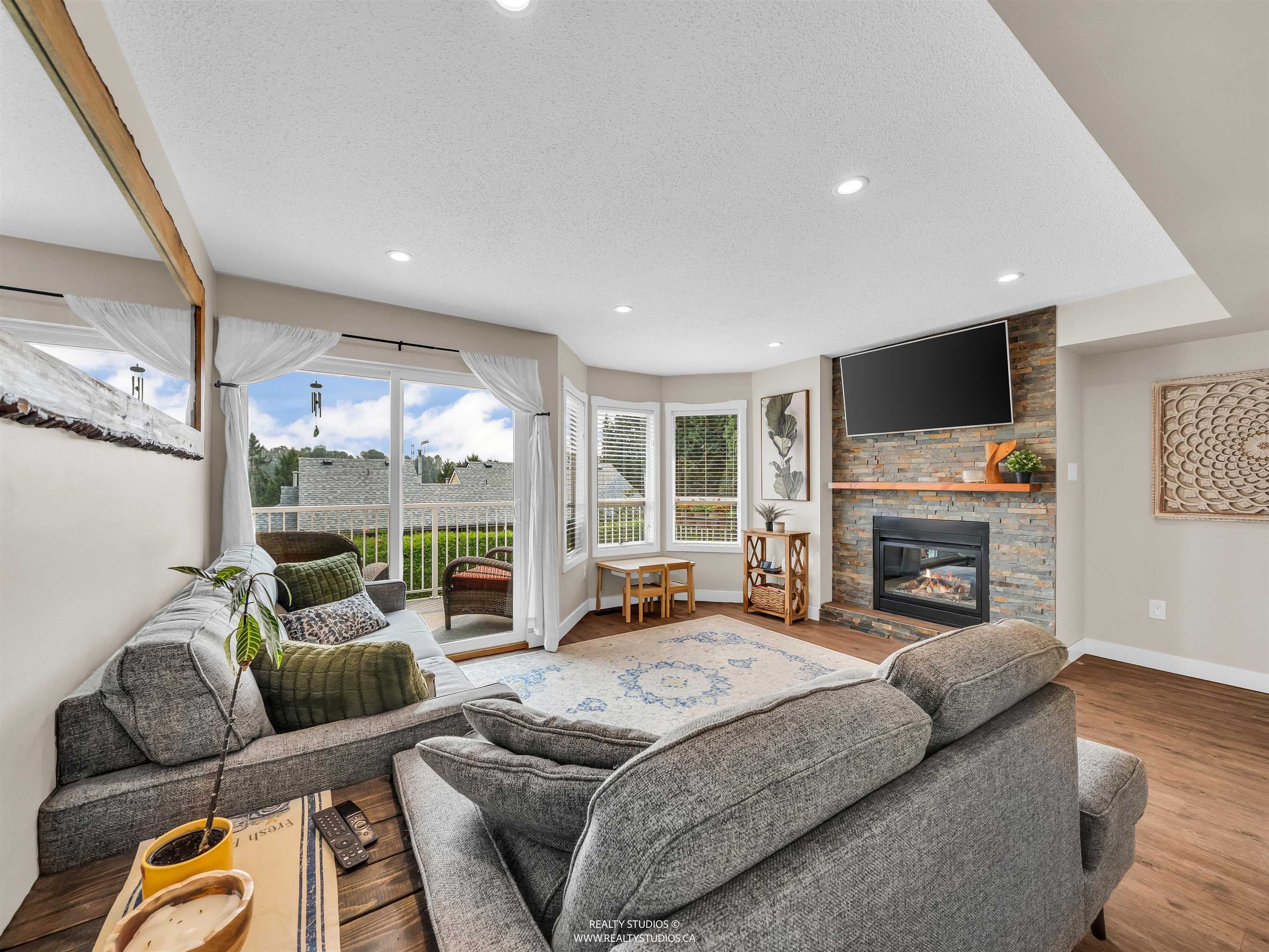 405 - 1176 Falcon Drive, Coquitlam, V3E 2N7 — photo 4