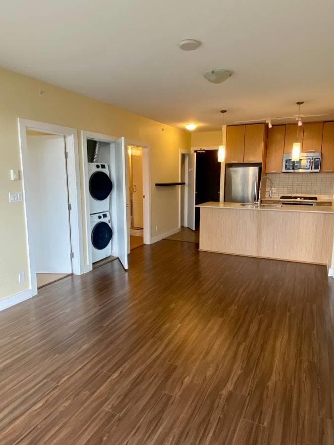 301 Capilano Drive, Port Moody, V3H 0G6 — photo 5