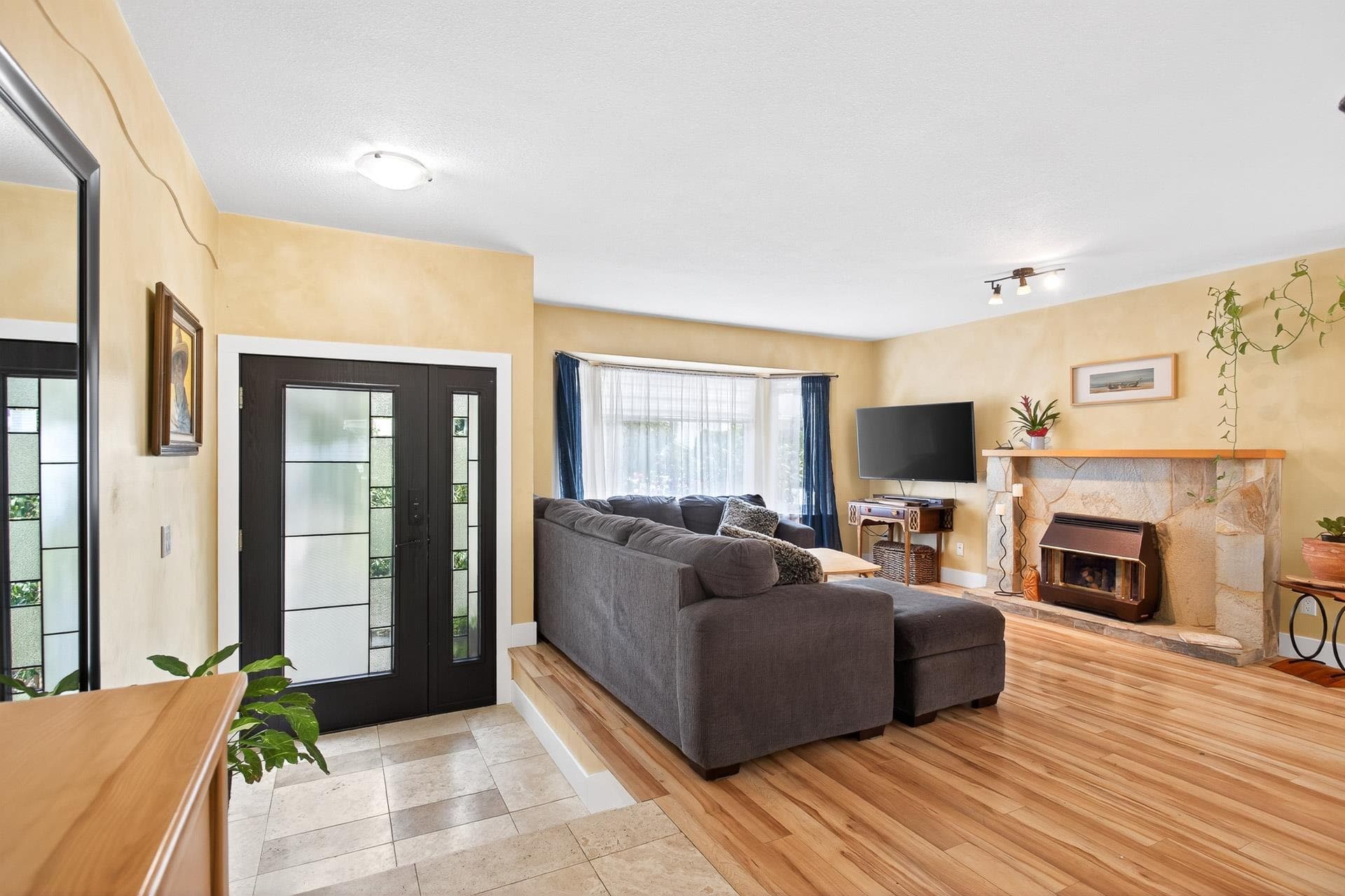 12209 207a Street, Maple Ridge, V2X 9T1 — photo 5