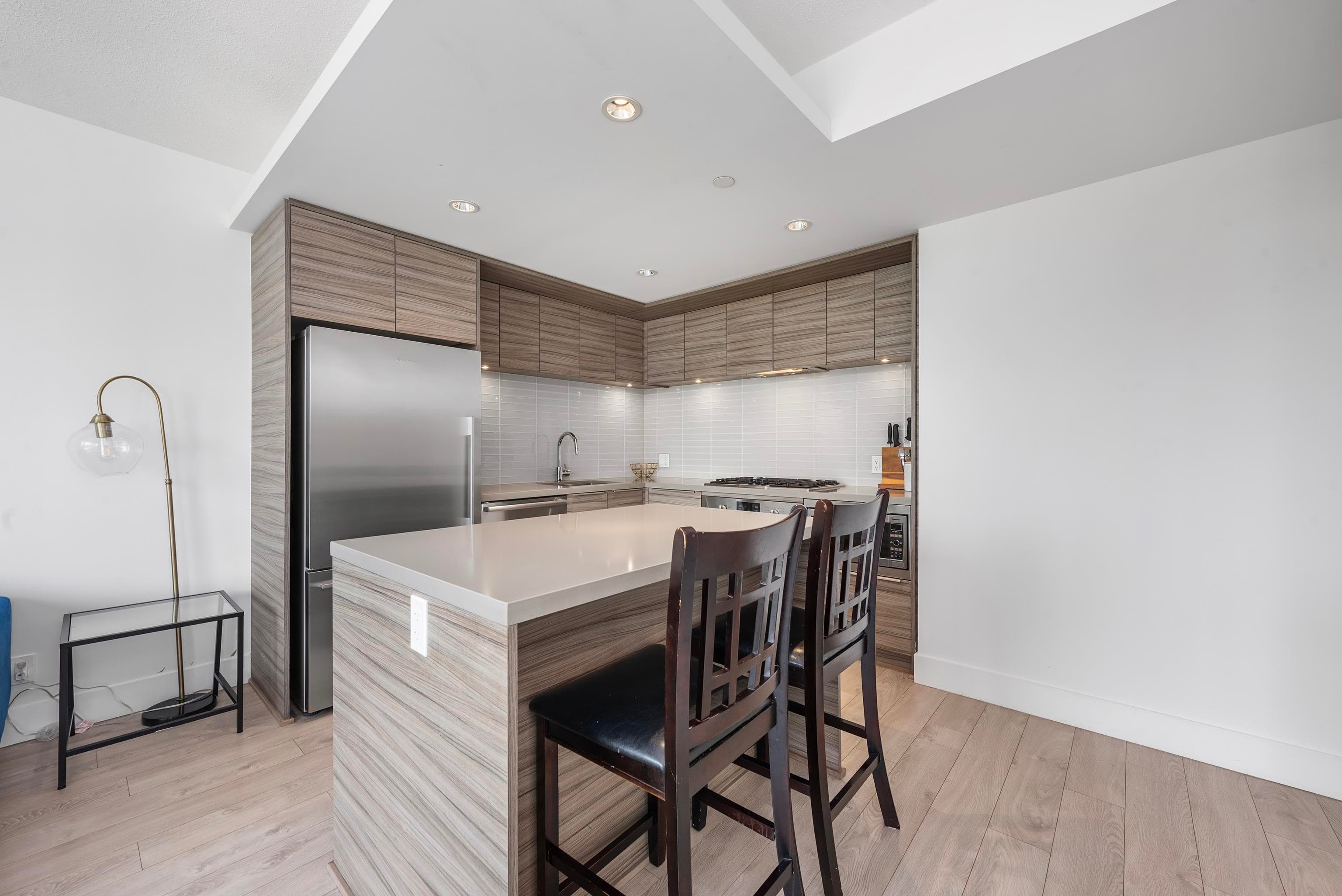 1909 - 1550 Fern Street, North Vancouver, V7J 0A9 — photo 5