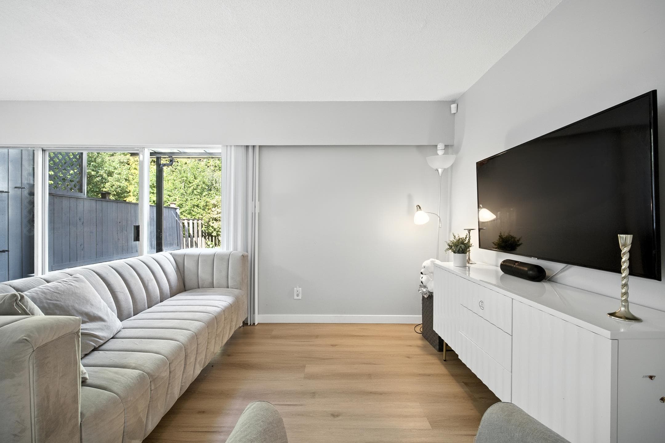 8540 Rosebank Crescent, Richmond — sold