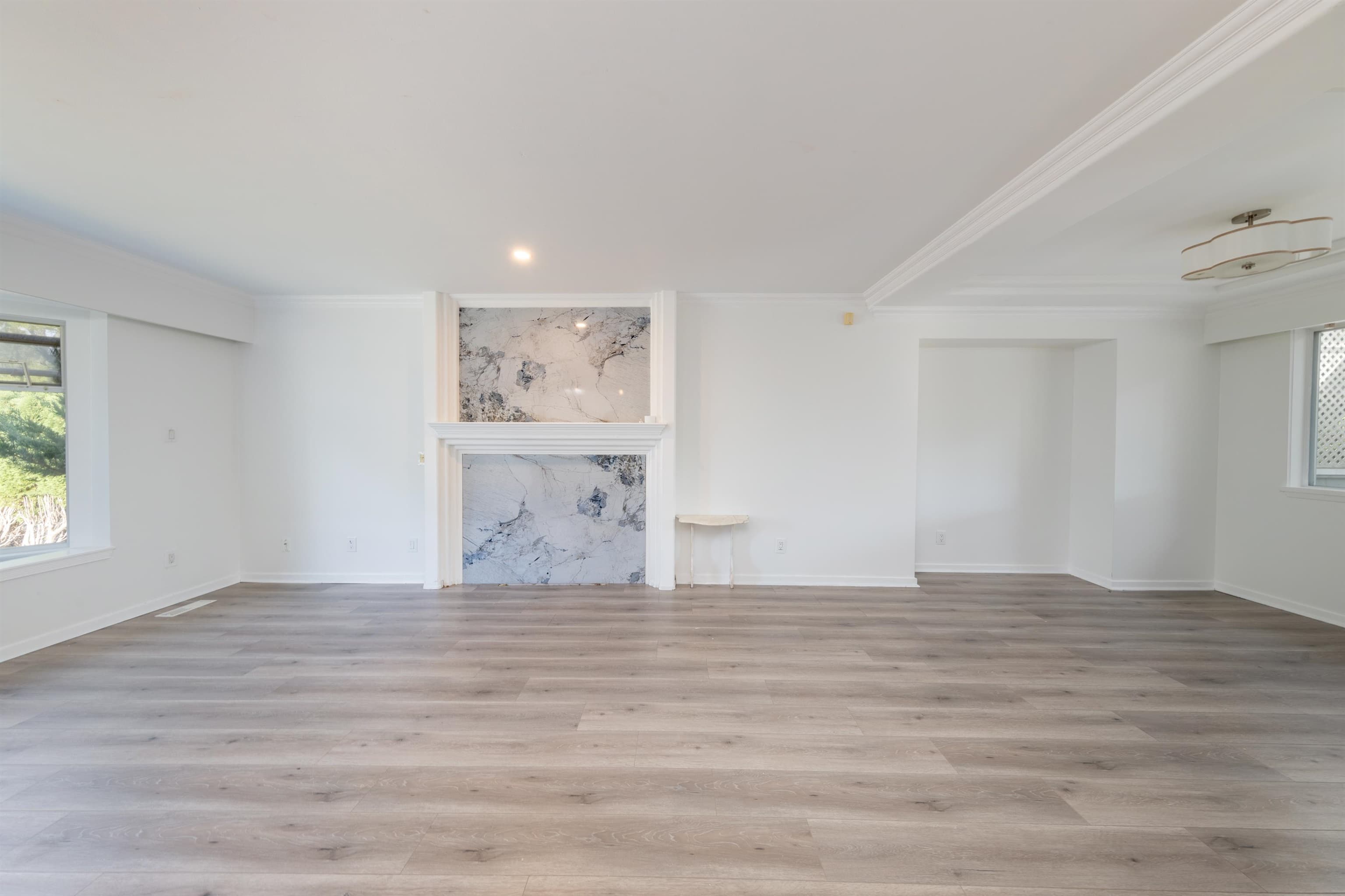 15032 Swallow Drive, Surrey, V3R 4X2 — photo 3