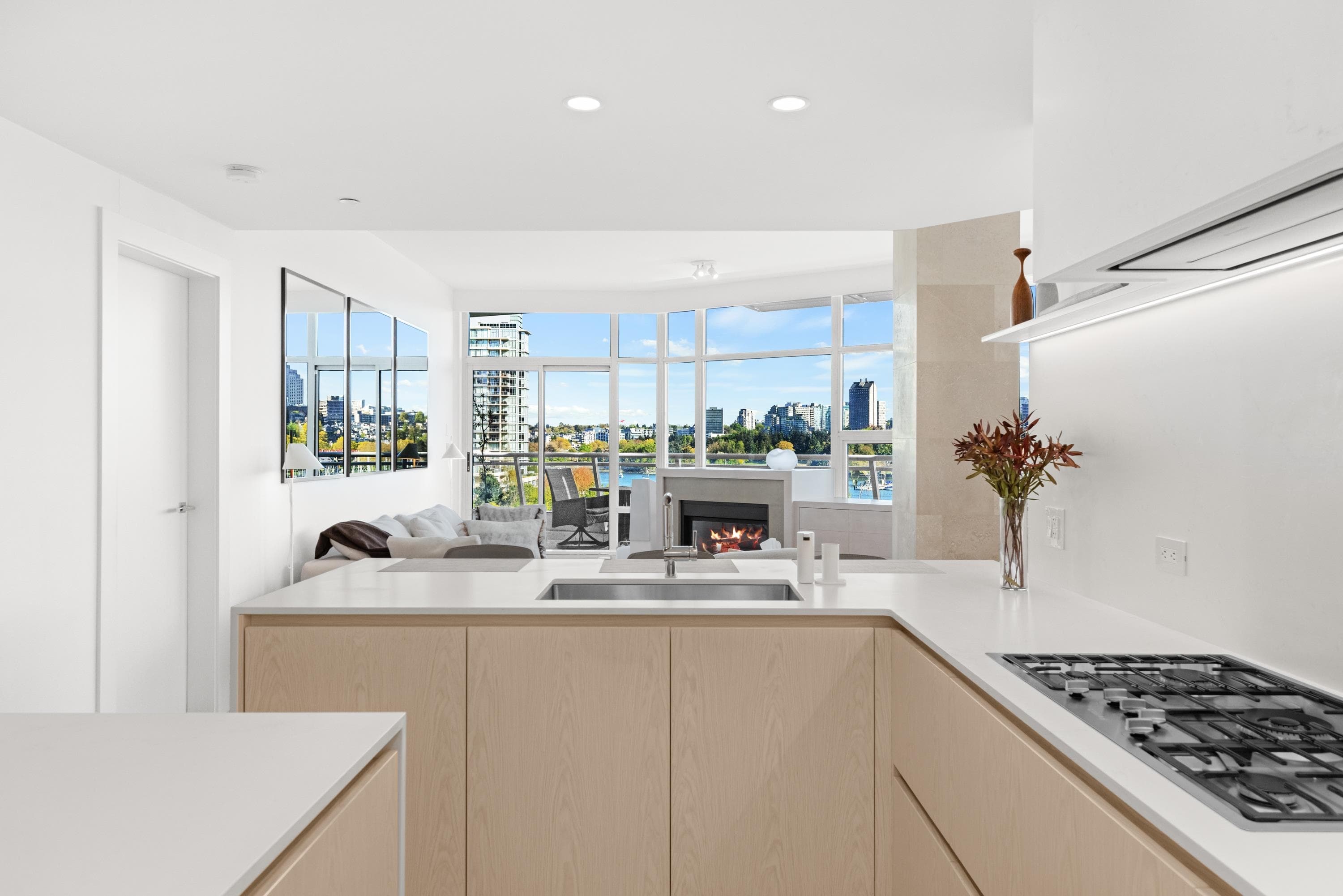 701 - 628 Kinghorne Mews, Vancouver, V6Z 3H6 — photo 3