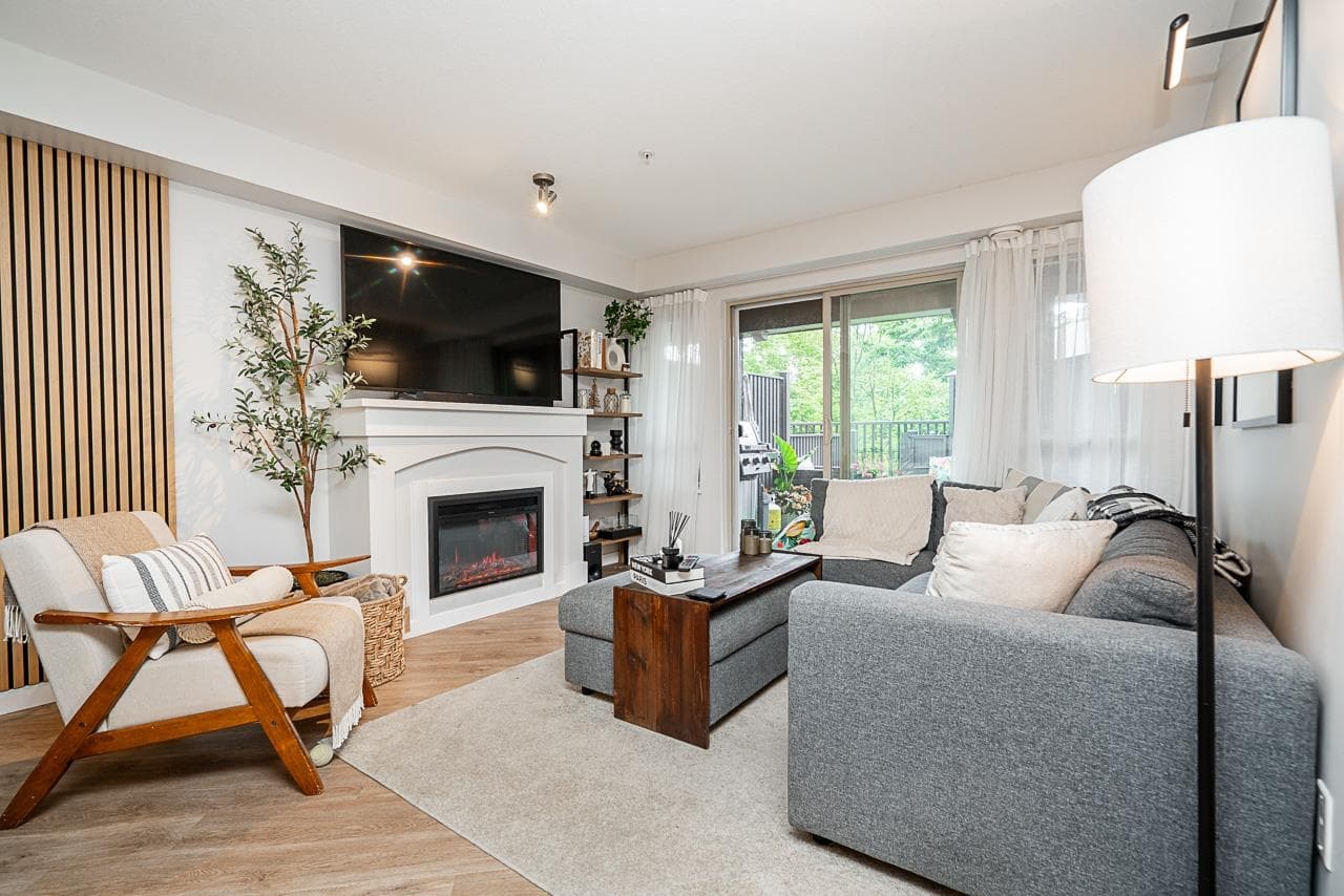 211 - 3132 Dayanee Springs Boulevard, Coquitlam, V3E 0B5 — photo 2