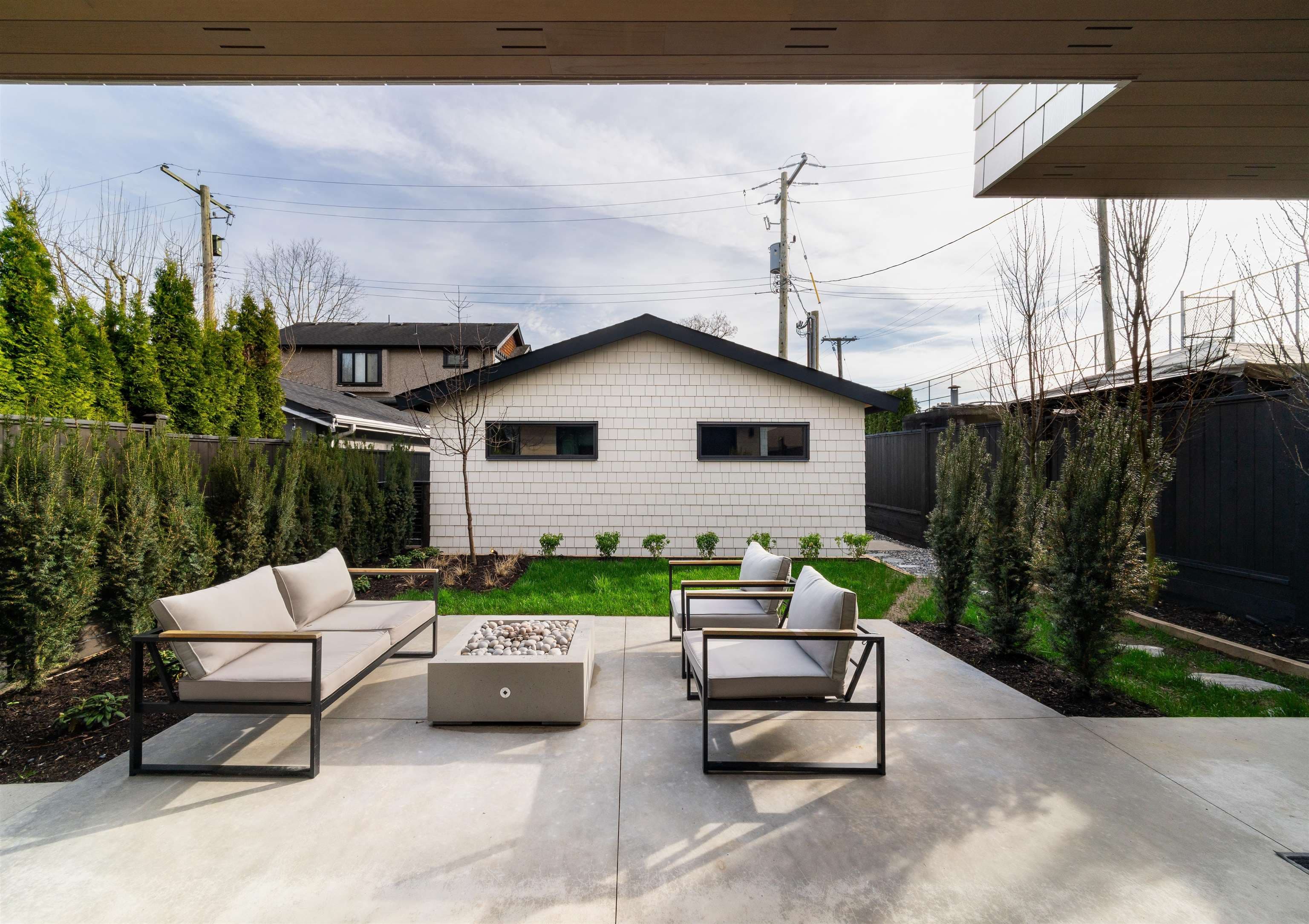 2 - 280 E 32 Avenue, Vancouver, V5V 2Y3 — photo 2