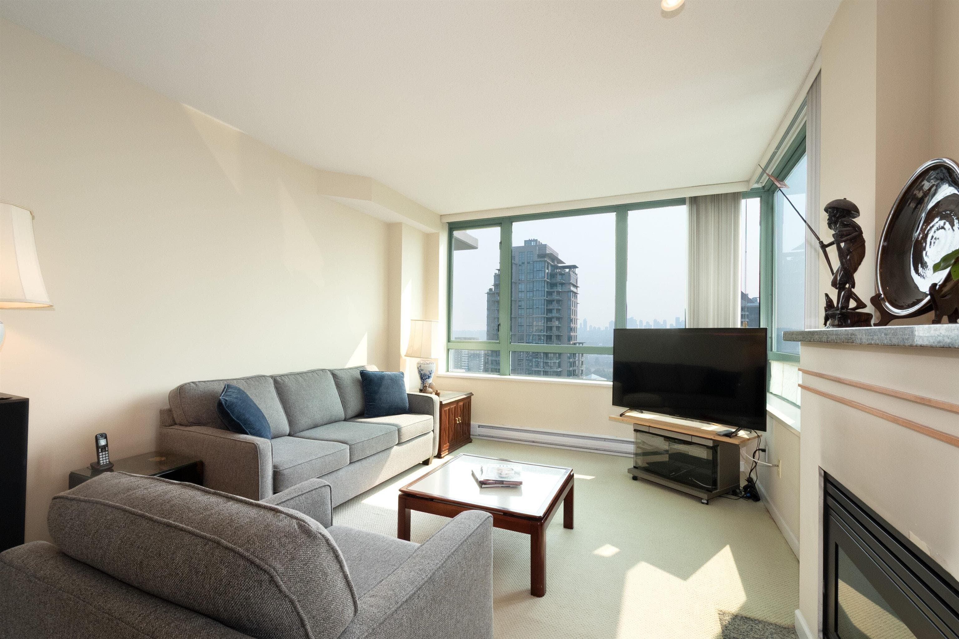 2402 - 4398 Buchanan Street, Burnaby, V5C 6R7 — photo 3