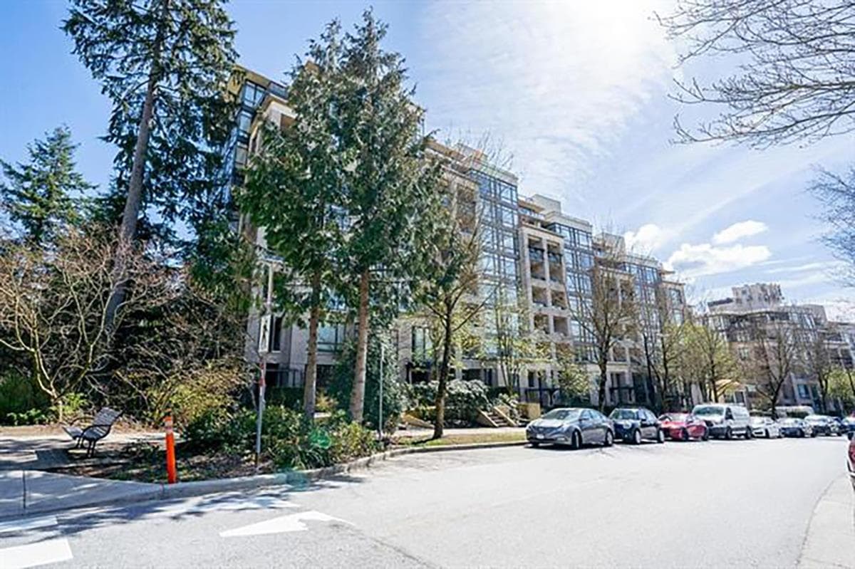 502 - 9300 University Crescent, Burnaby, V5A 4X9 — photo 1