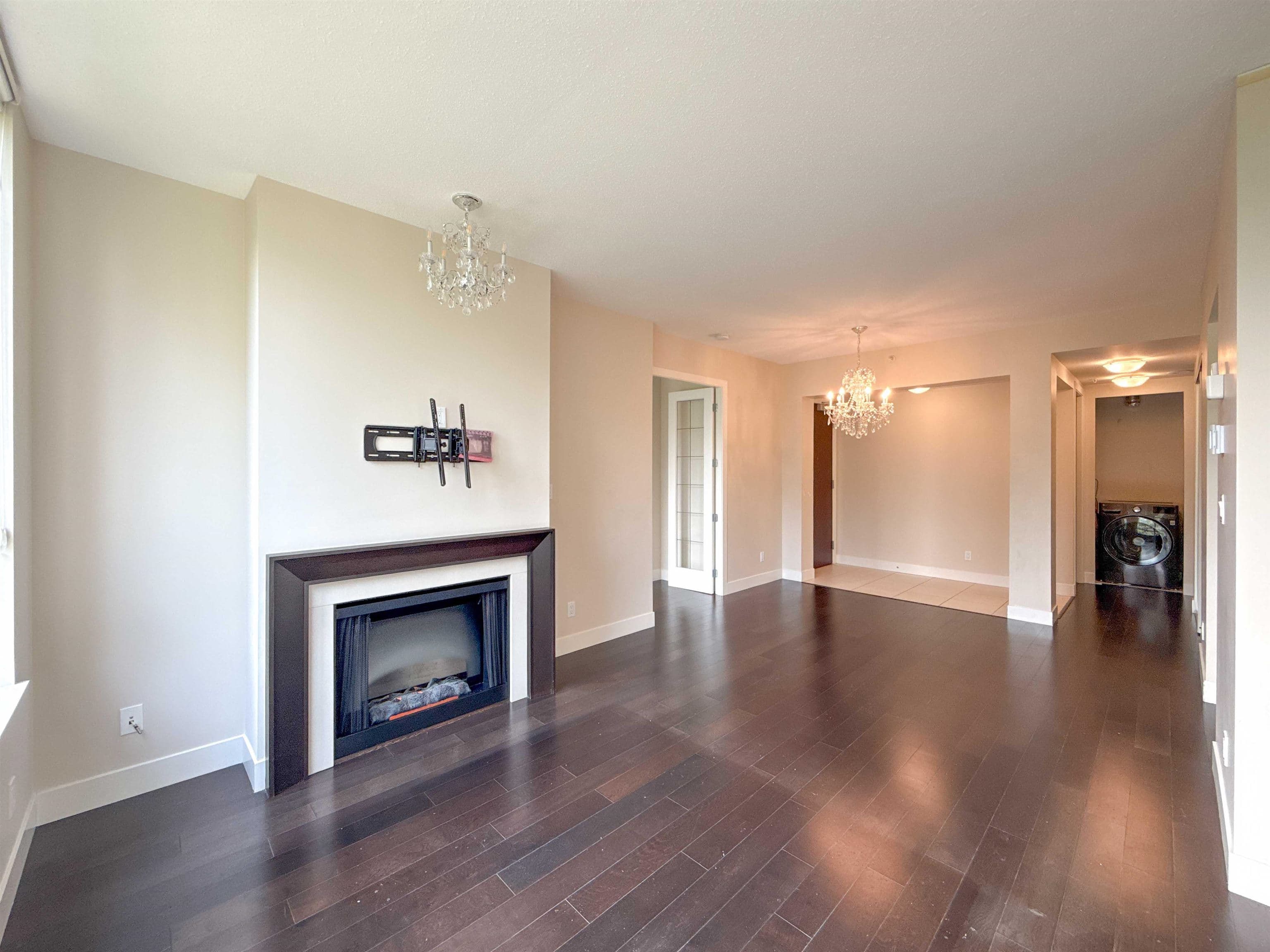 502 - 9300 University Crescent, Burnaby, V5A 4X9 — photo 5