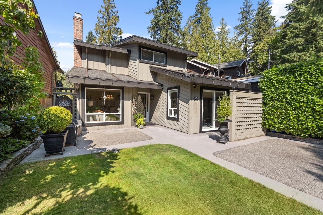 849 Riverside Drive, North Vancouver, V7H 1V6 — photo 2