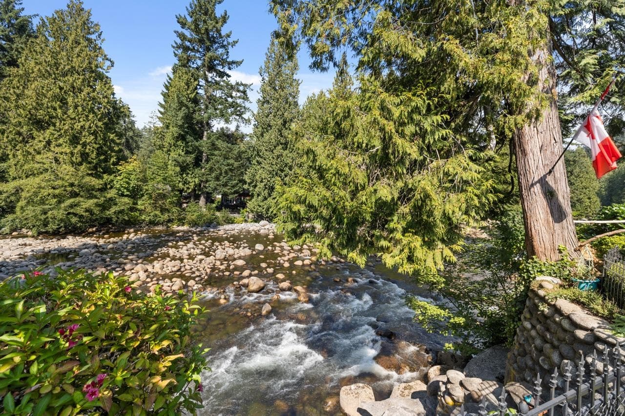 849 Riverside Drive, North Vancouver, V7H 1V6 — photo 3