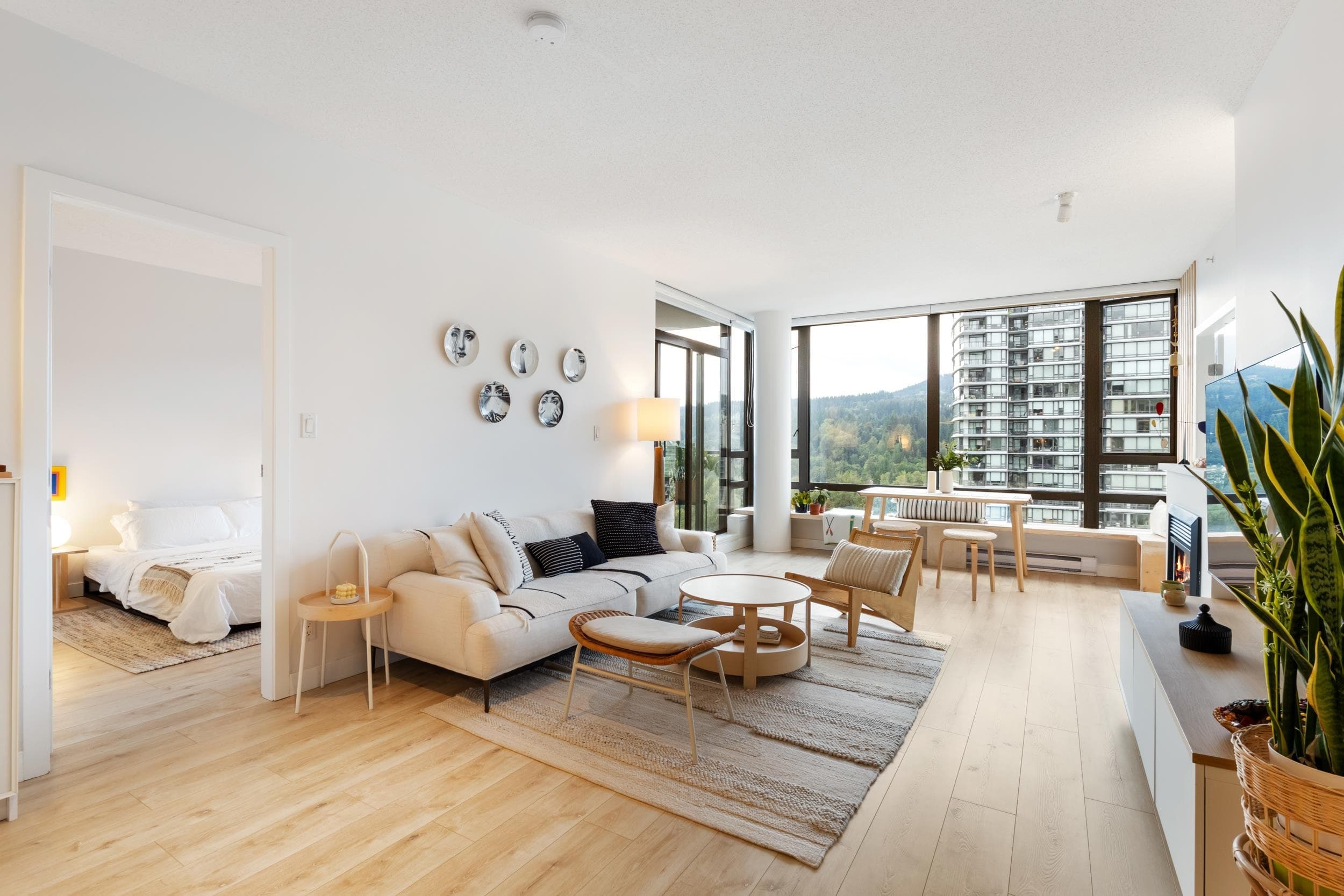 1607 - 400 Capilano Road, Port Moody, V3H 0E1 — photo 2