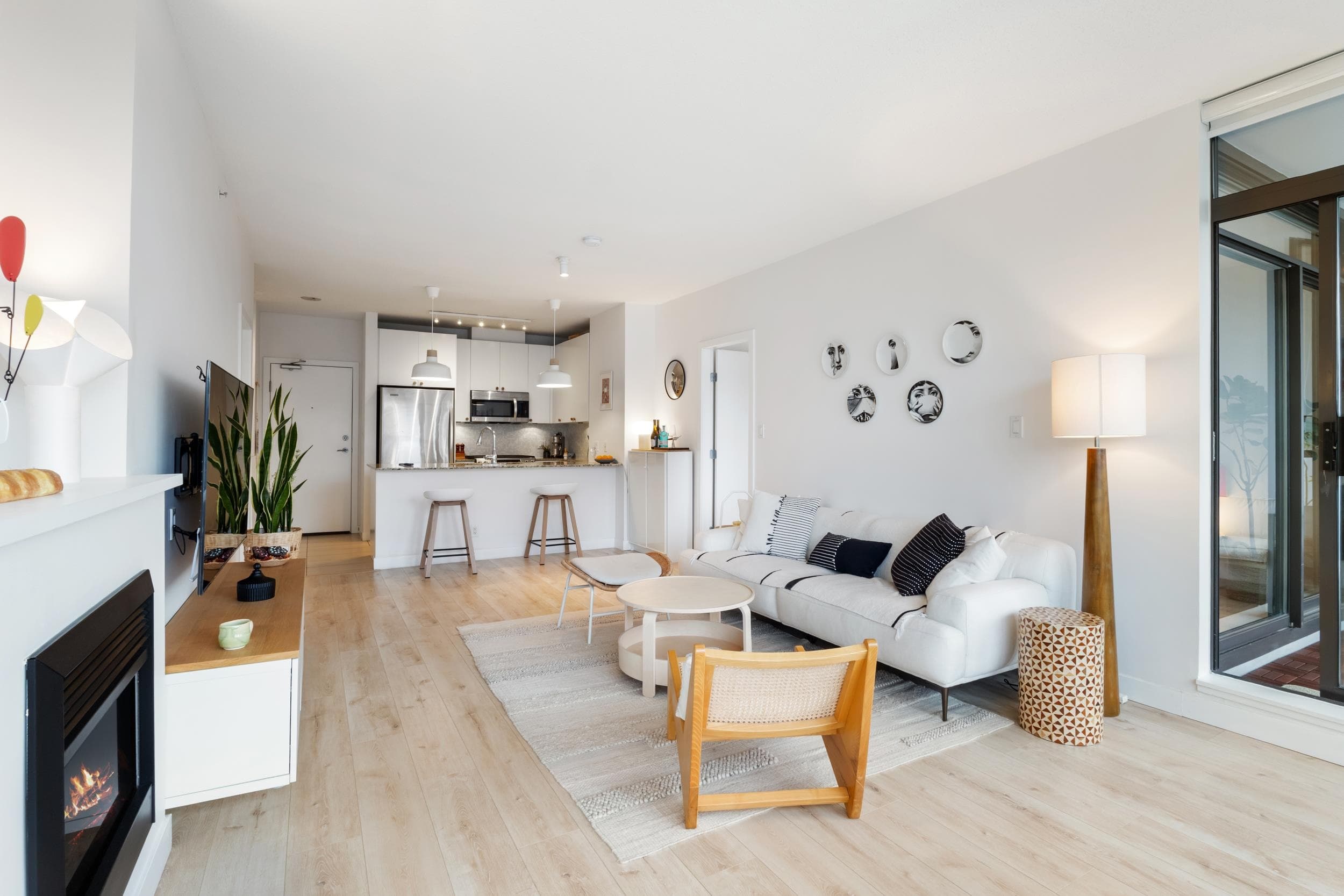1607 - 400 Capilano Road, Port Moody, V3H 0E1 — photo 4