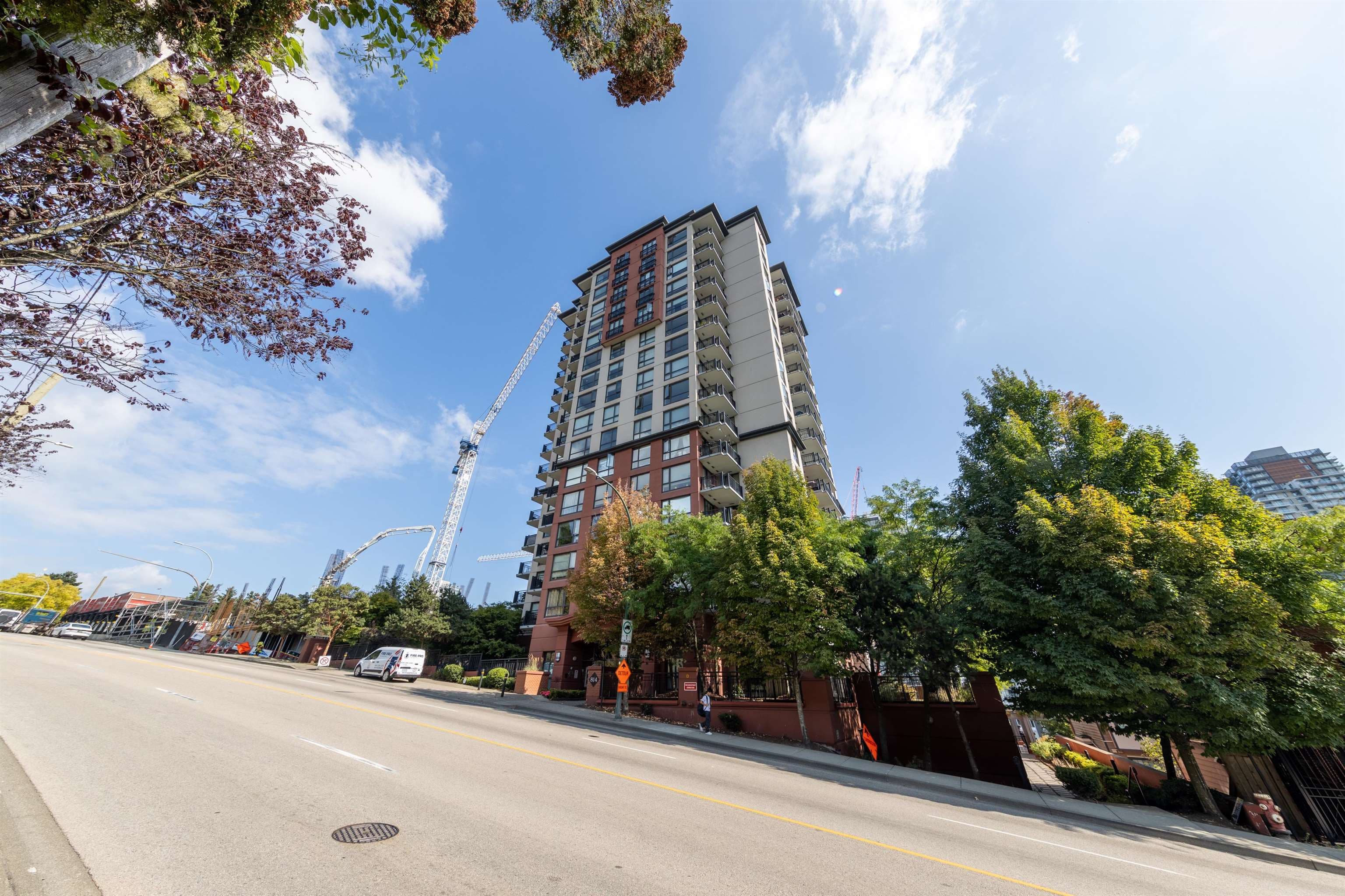 1205 - 814 Royal Avenue, New Westminster, V3M 1J9 — photo 1
