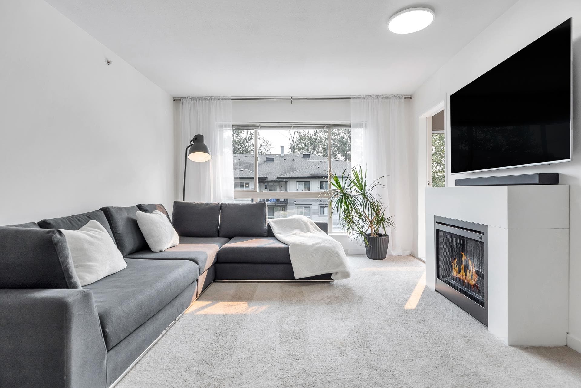 412 - 11665 Haney Bypass, Maple Ridge, V2X 8W9 — photo 3