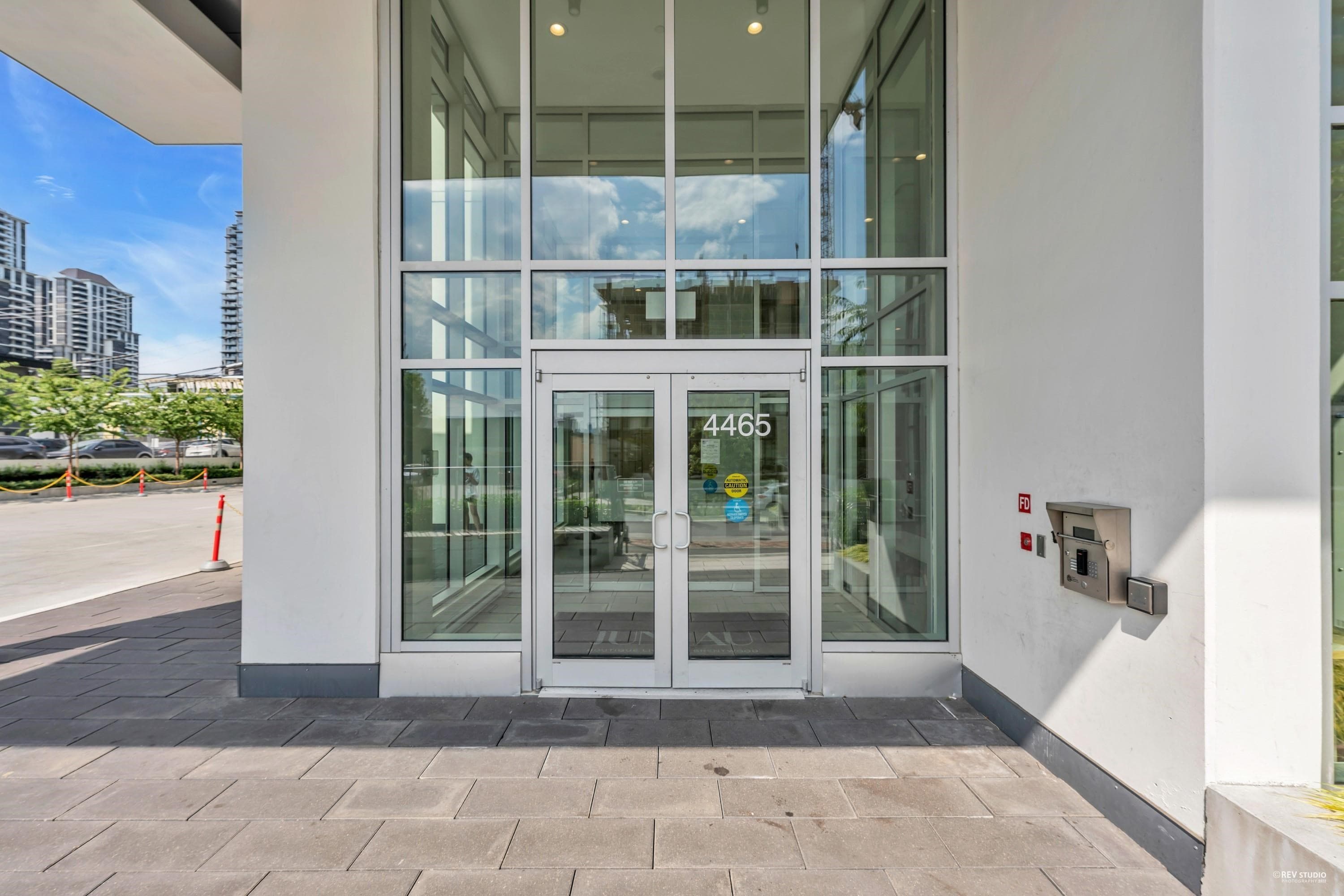 1704 - 4465 Juneau Street, Burnaby, V5C 0L8 — photo 2