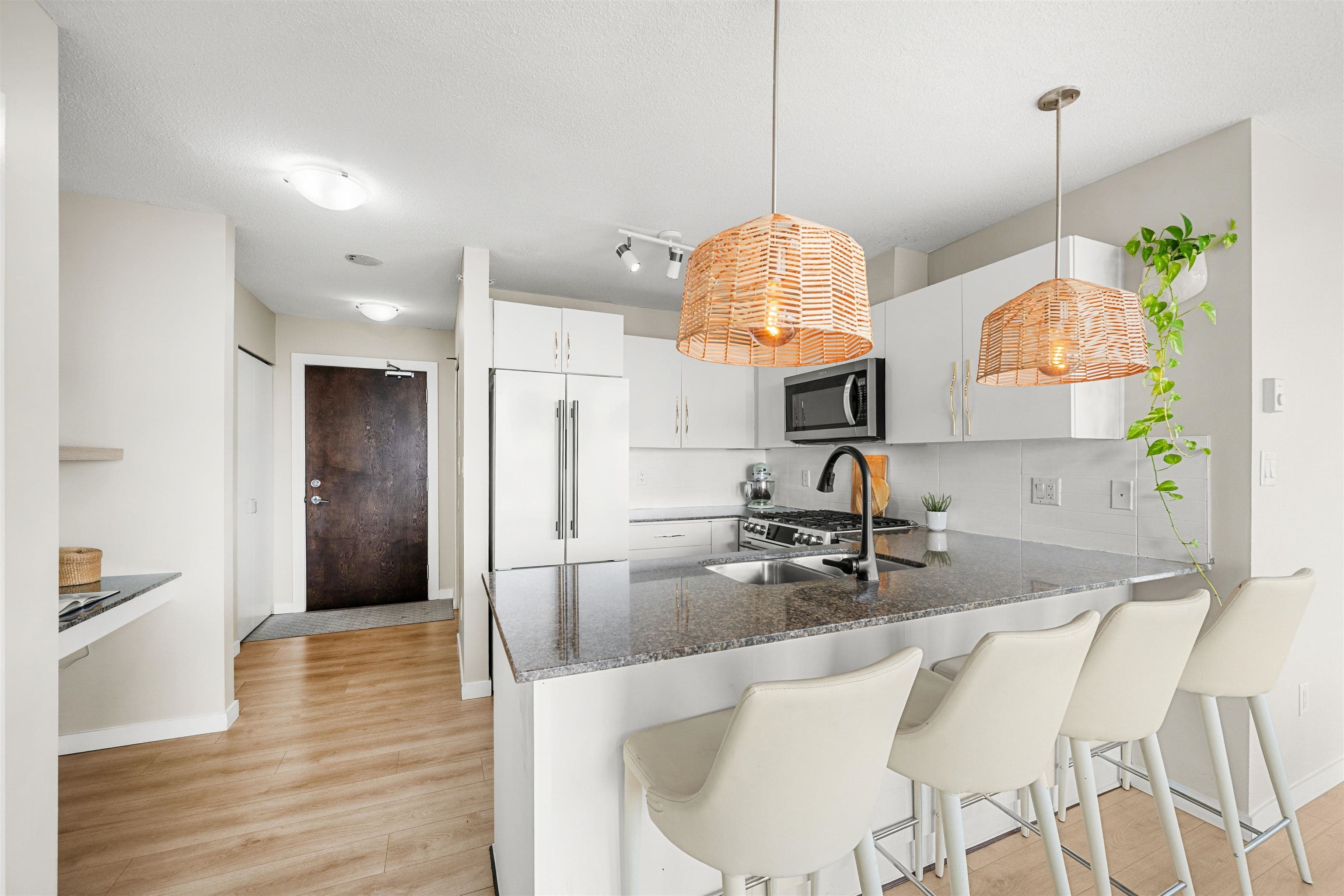 2306 - 4888 Brentwood Drive, Burnaby, V5C 0C6 — photo 2