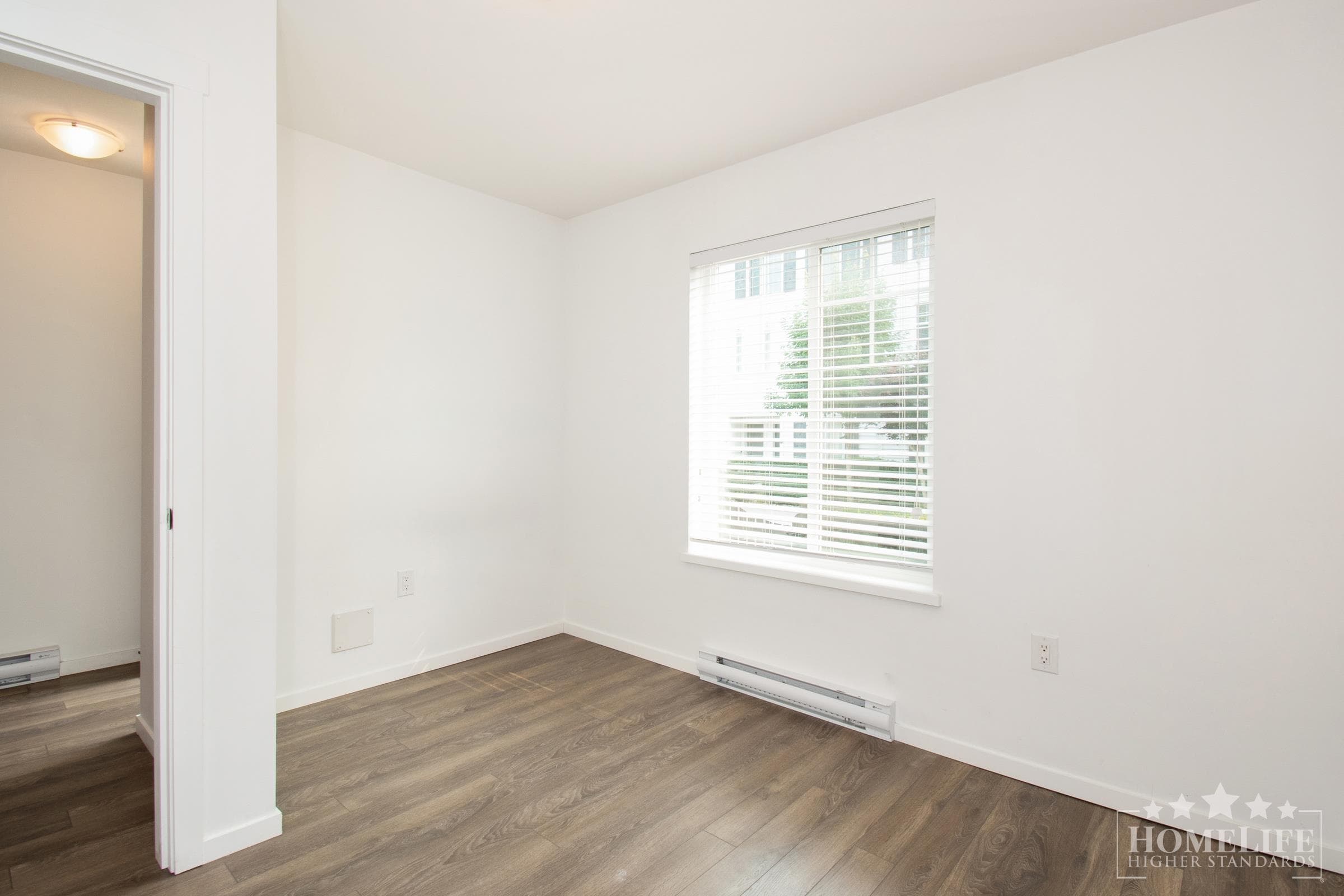 8 - 8168 136a Street, Surrey, V3W 2Z6 — photo 2