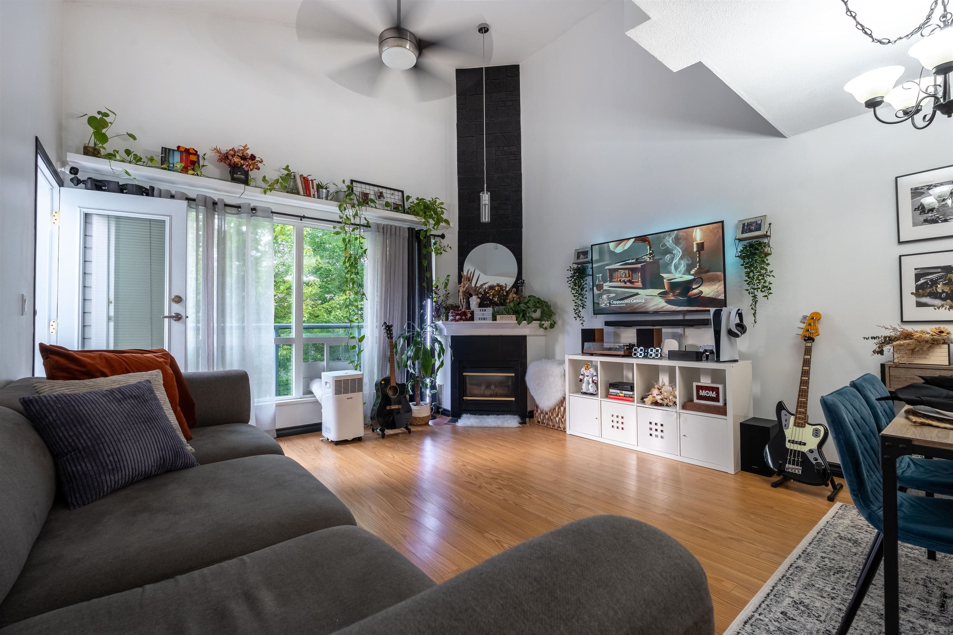 409 - 14885 100 Avenue, Surrey, V3R 0W1 — photo 5