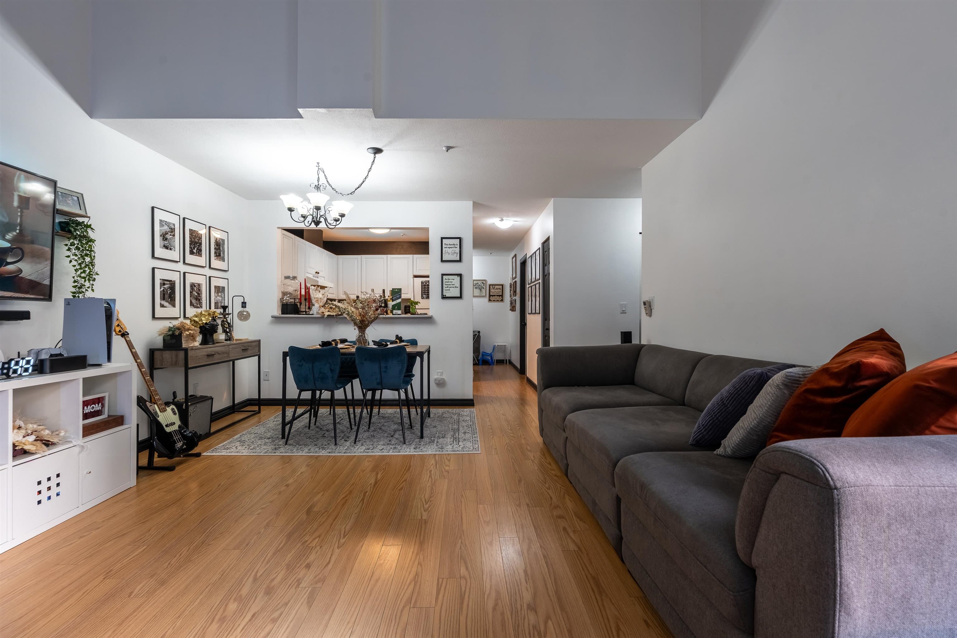 409 - 14885 100 Avenue, Surrey, V3R 0W1 — photo 4