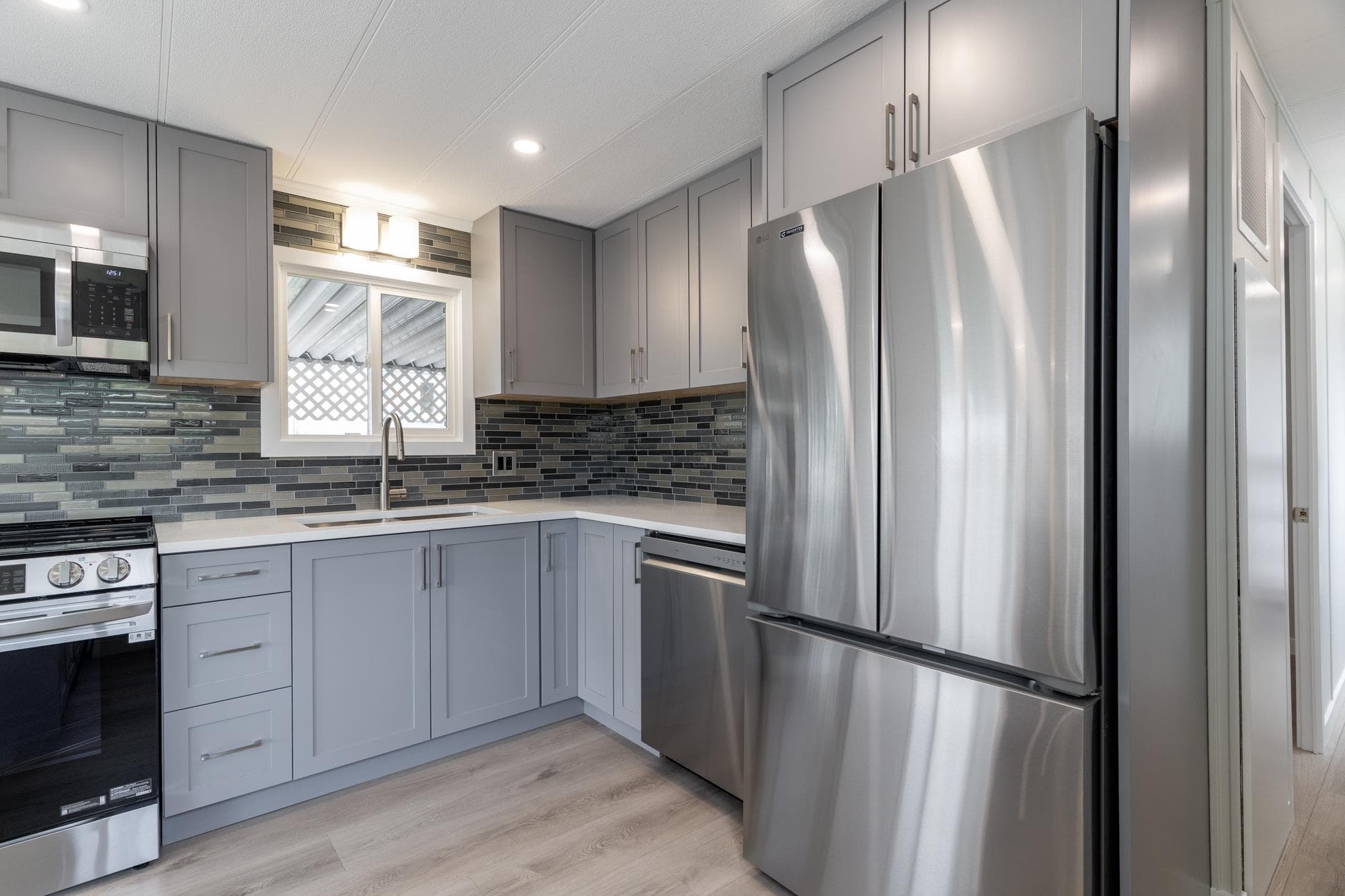 224 - 1840 160 Street, Surrey, V4A 4X4 — photo 5