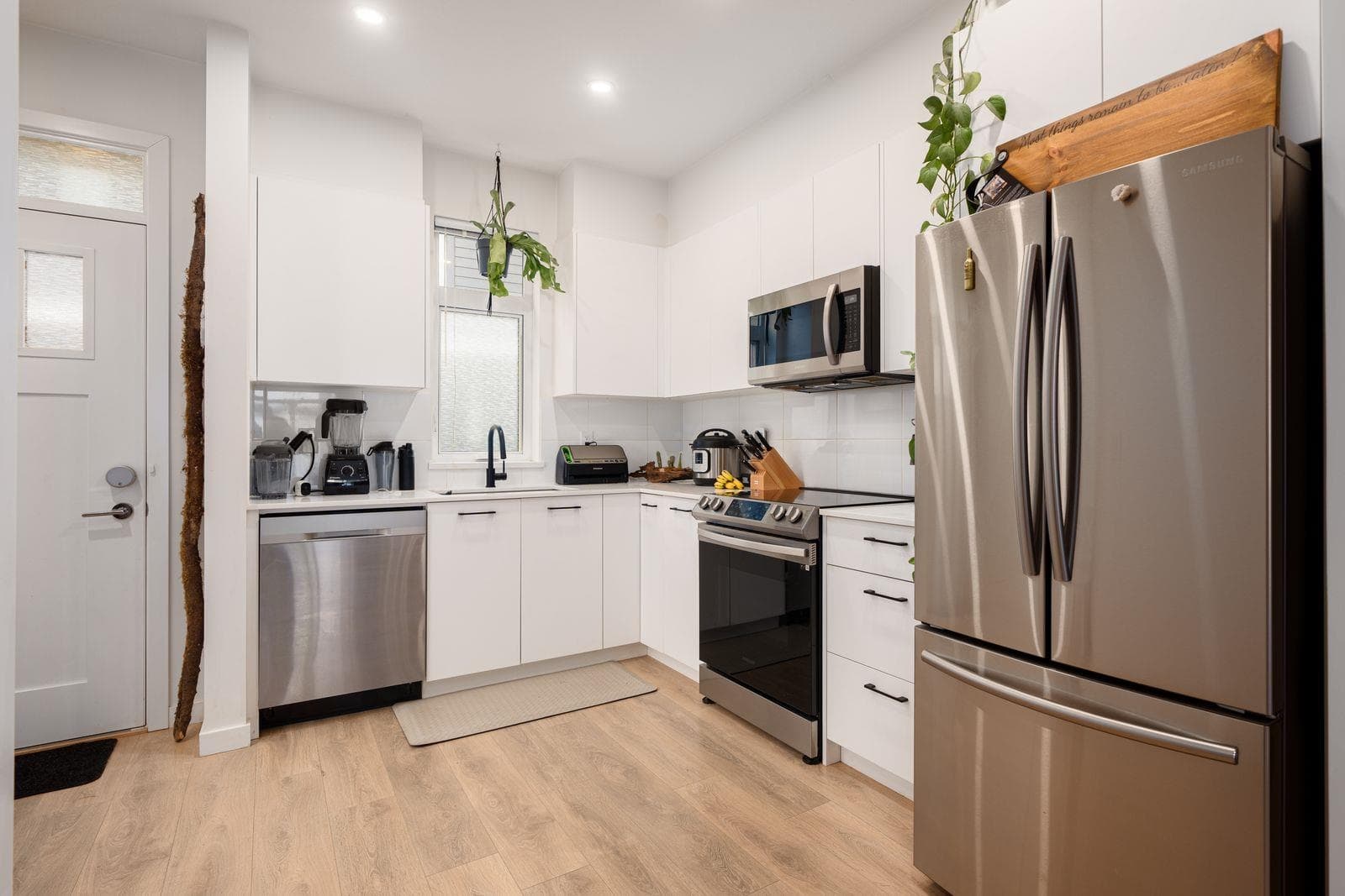 126 - 15235 Sitka Drive, Surrey, V3S 0A9 — photo 3