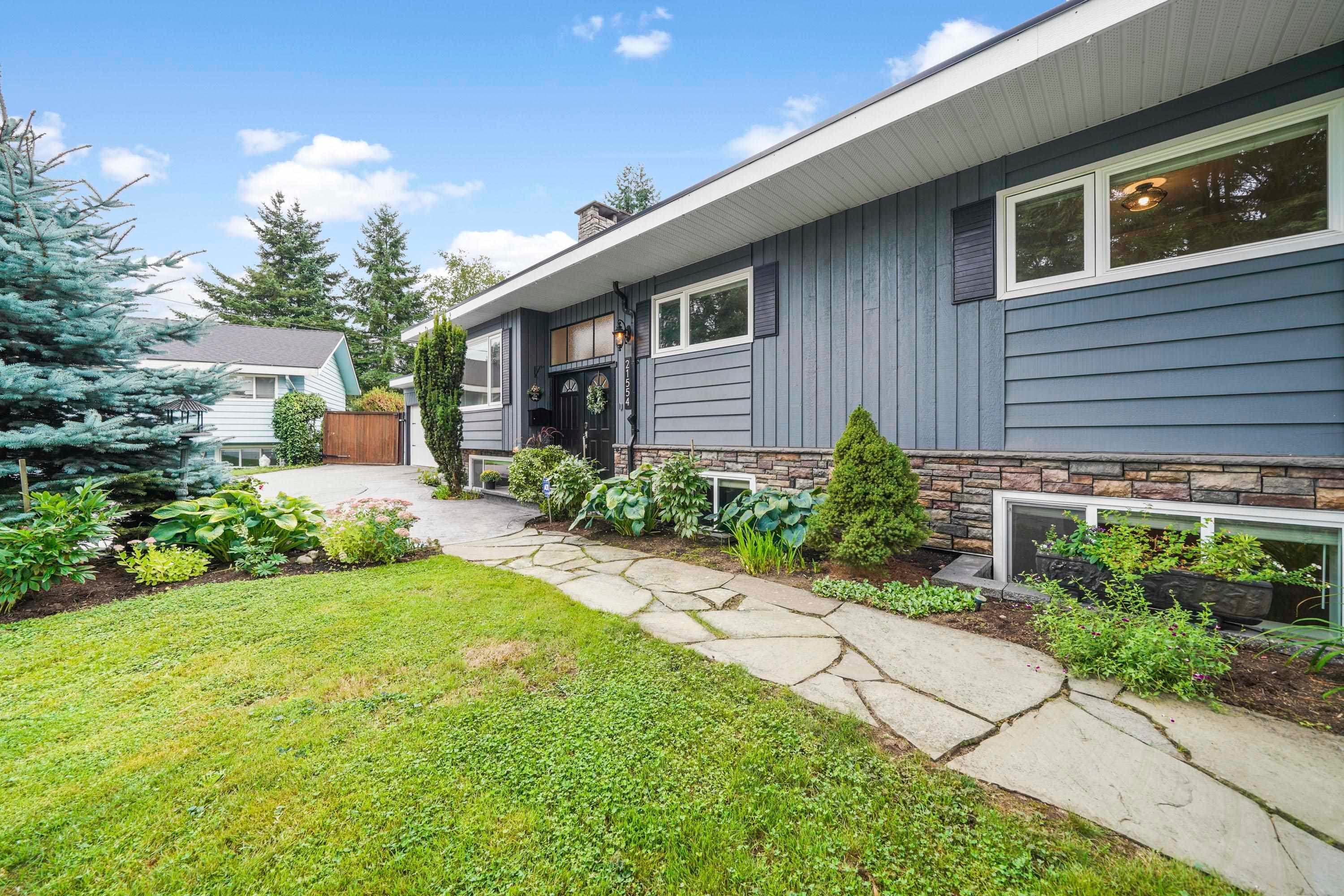 21554 Berry Avenue, Maple Ridge, V2X 2C8 — photo 3