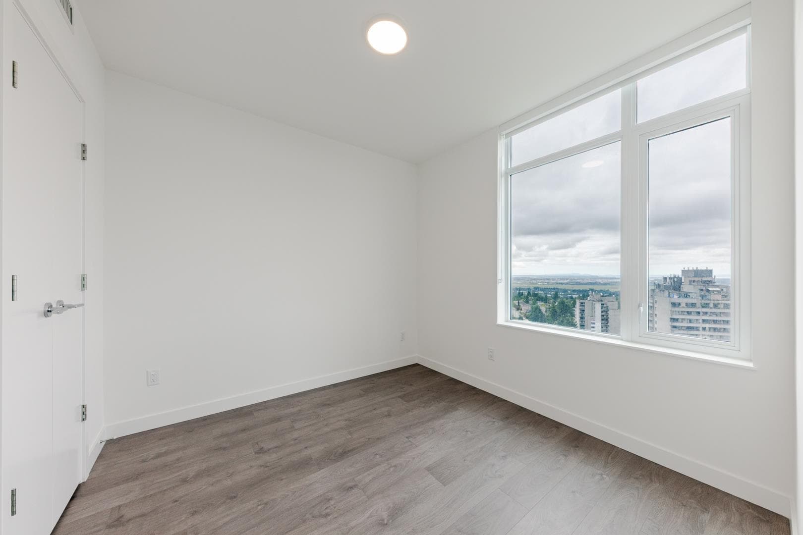 1804 - 6468 Willingdon Avenue, Burnaby, V5H 0L3 — photo 5
