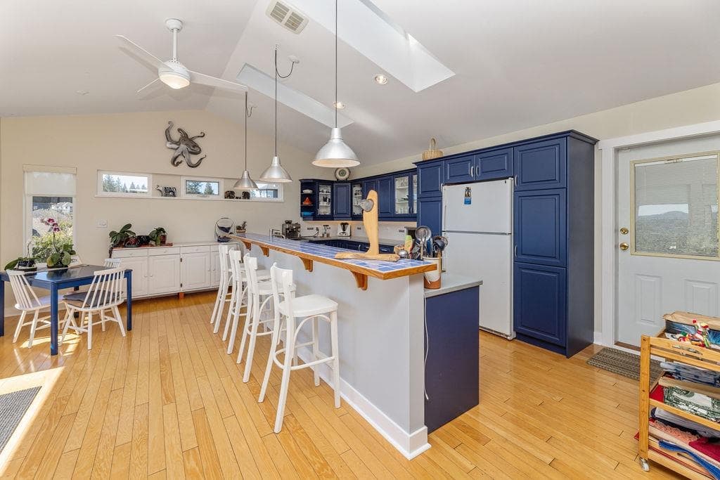 802 Oceanmount Boulevard, Gibsons, V0N 1V8 — photo 5