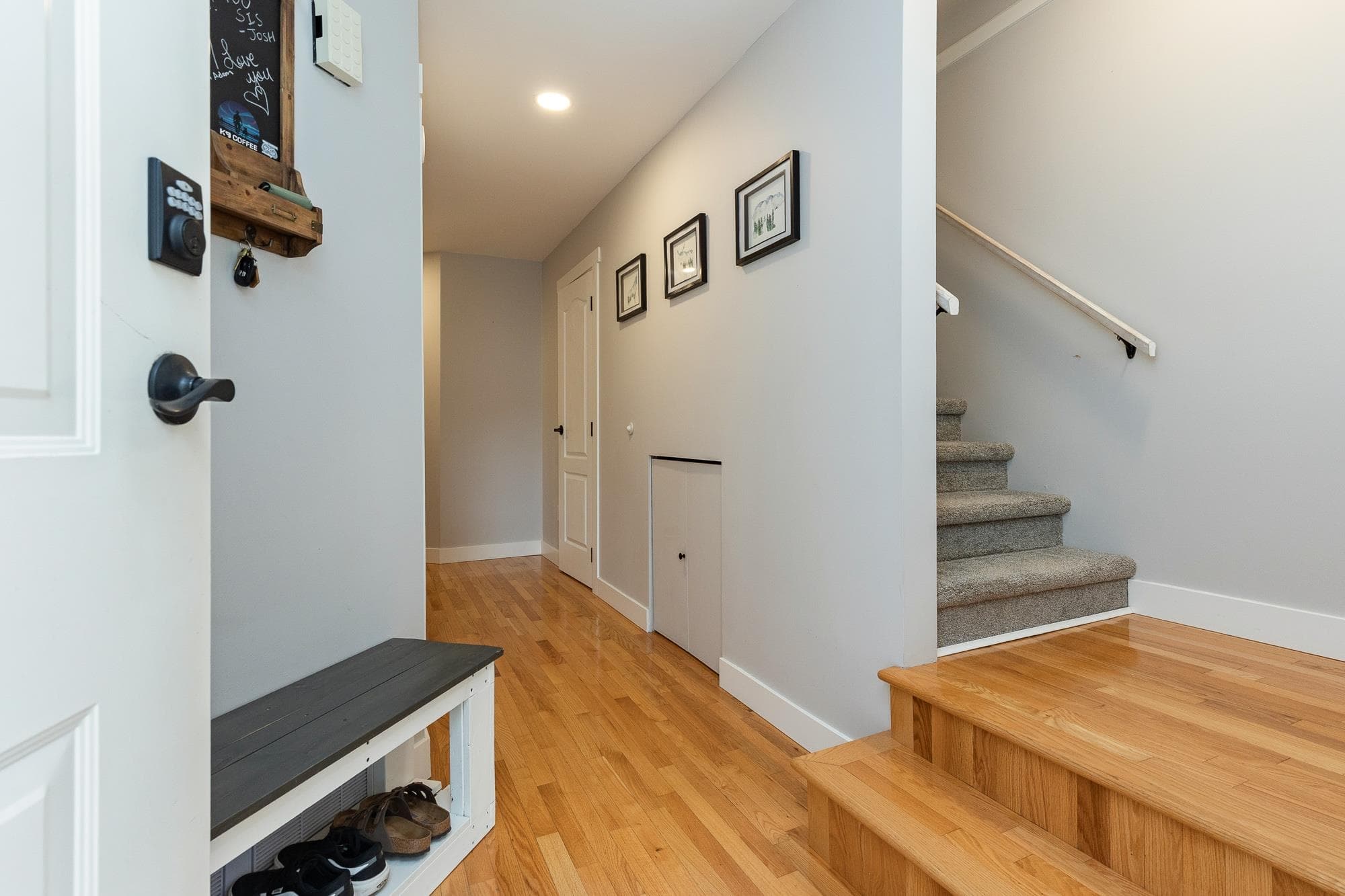4 - 45640 Storey Avenue, Chilliwack, V2R 3C5 — photo 3