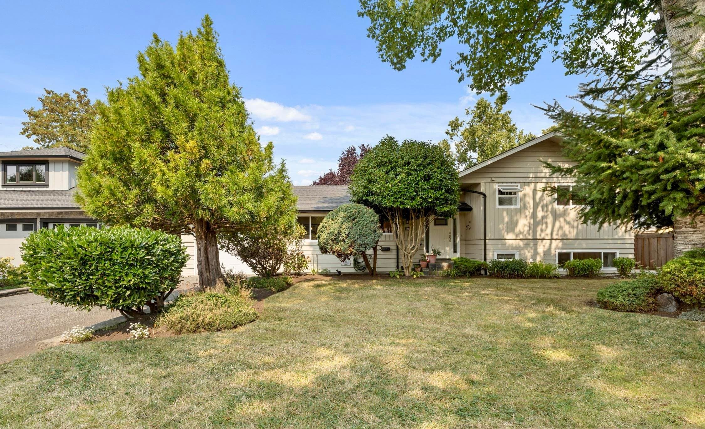 5259 12 Avenue, Delta