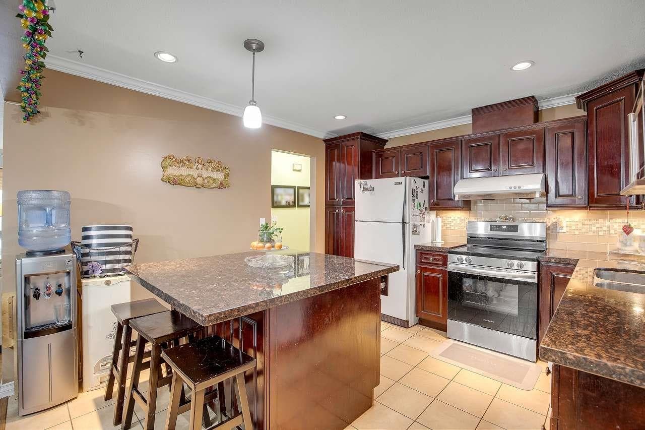 8825 160 Street, Surrey, V4N 2X8 — photo 3