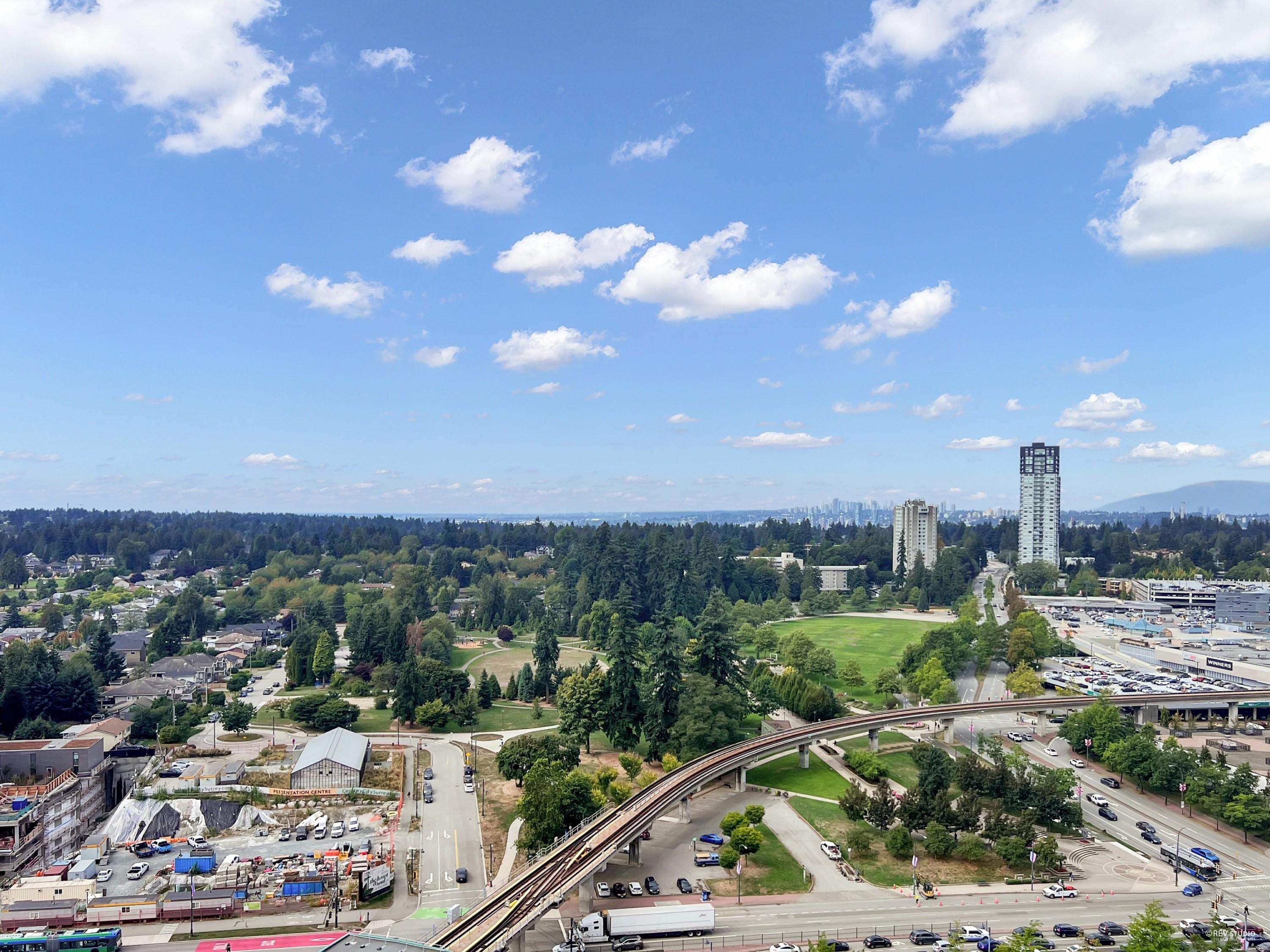 2404 - 9887 Whalley Boulevard, Surrey, V3T 0P4 — photo 1