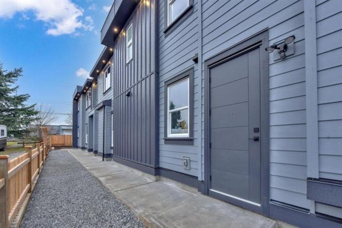 20265 98 Avenue, Langley, V1M 3E4 — photo 3