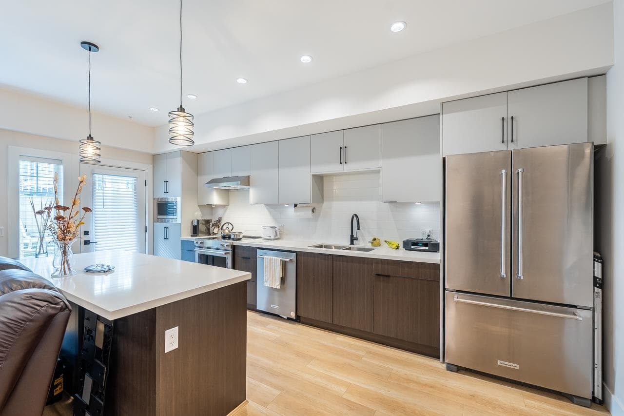 2306 Spring Street, Port Moody, V3H 0M6 — photo 4