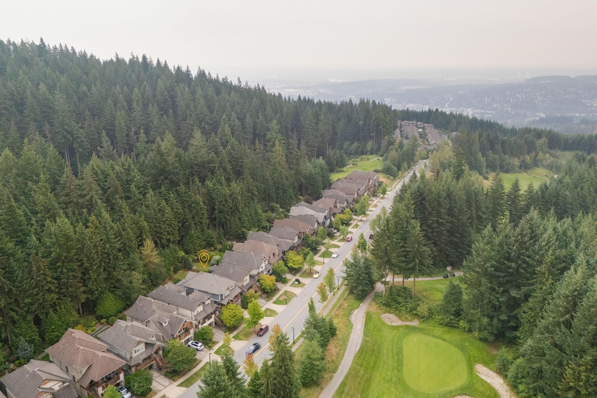 1855 Parkway Boulevard, Coquitlam, V3E 3L4 — photo 2