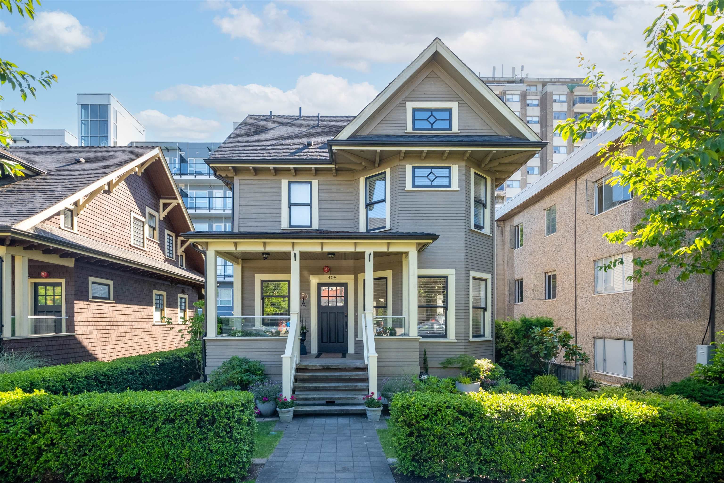 408 Eighth Street, New Westminster, V3M 0K1 — photo 1