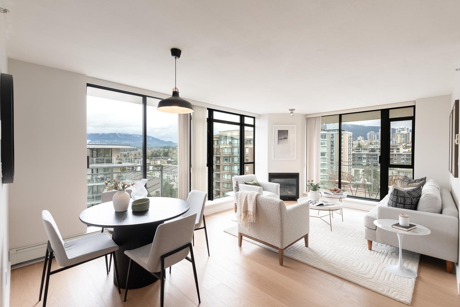1406 - 155 W 1st Street, North Vancouver, V7M 3N8 — photo 1