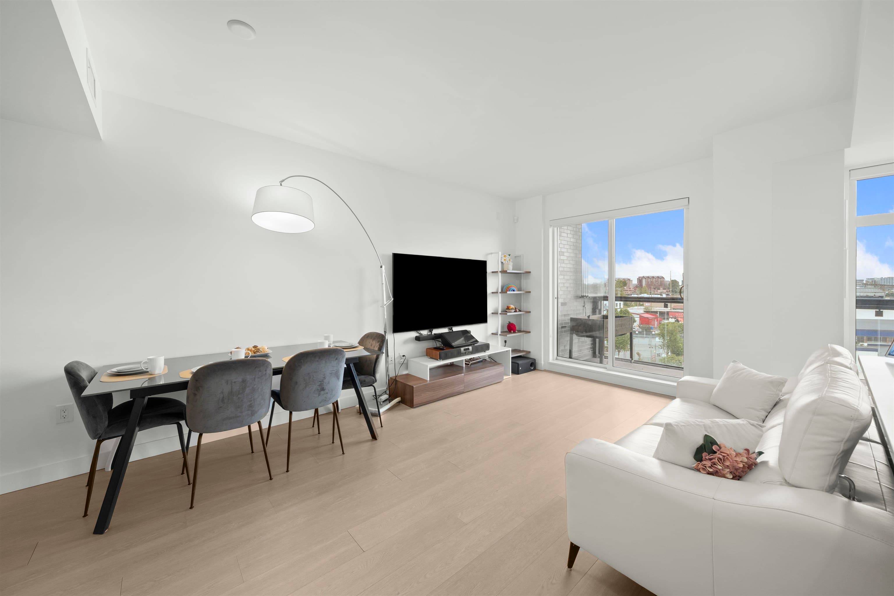 301 - 8888 Osler Street, Vancouver, V6P 6L6 — photo 4