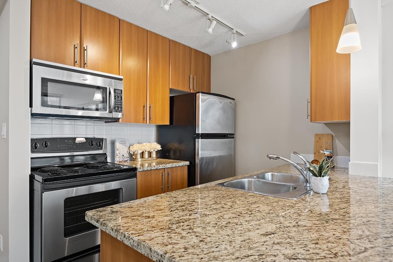 2806 - 688 Abbott Street, Vancouver, V6B 0B9 — photo 5