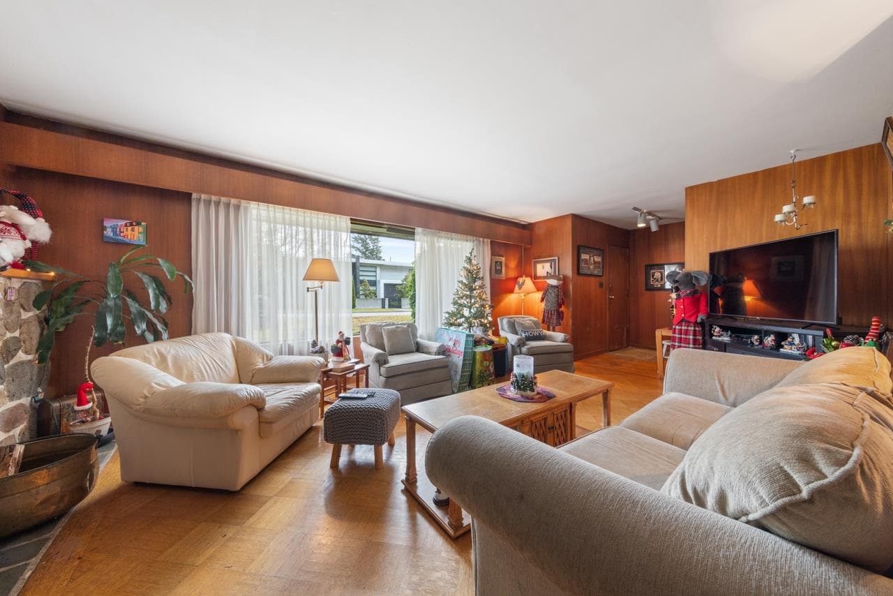 4275 Lions Avenue, North Vancouver, V7R 3S2 — photo 5