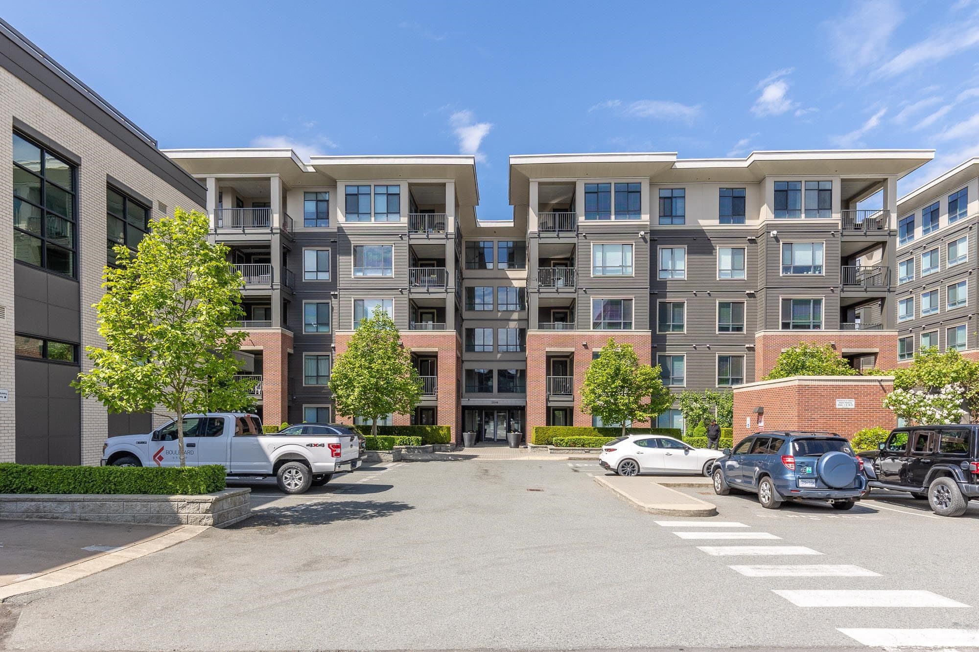 204 - 33540 Mayfair Avenue, Abbotsford, V2S 0J3 — photo 2