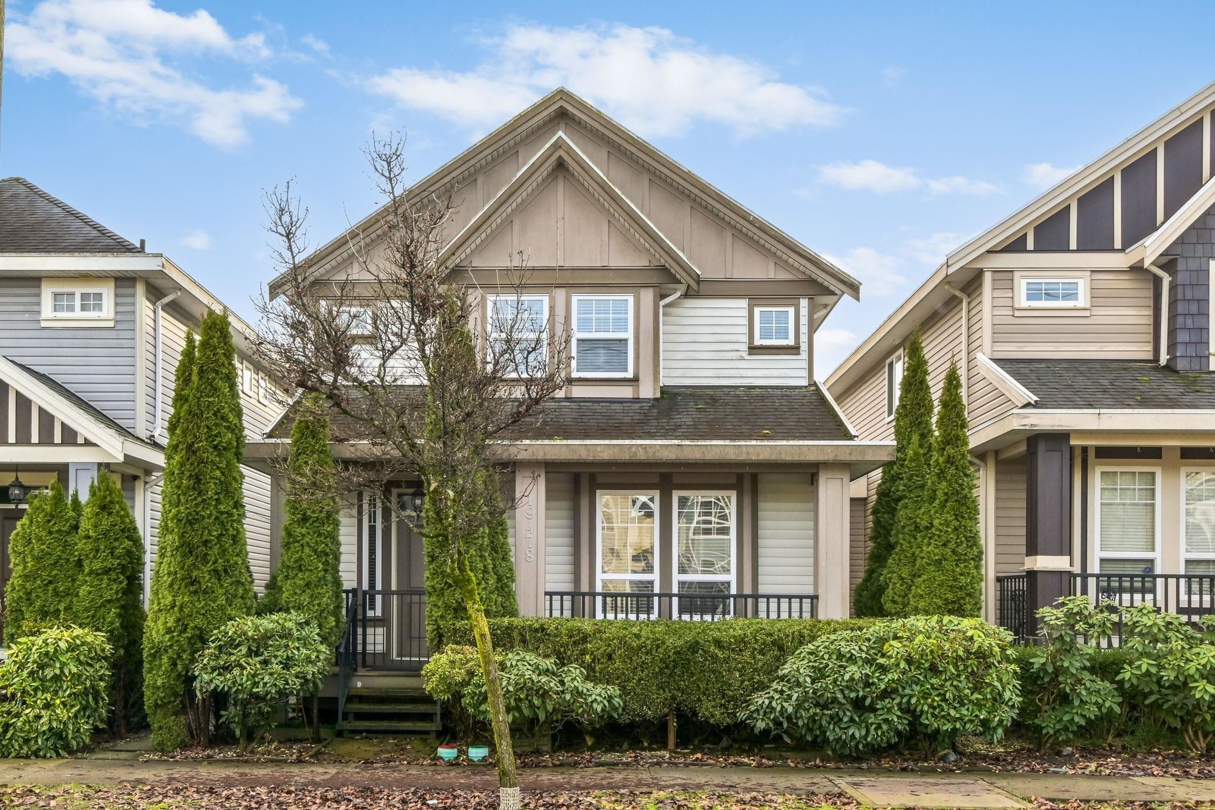 19478 72 Avenue, Surrey, V4N 5Z4 — photo 1
