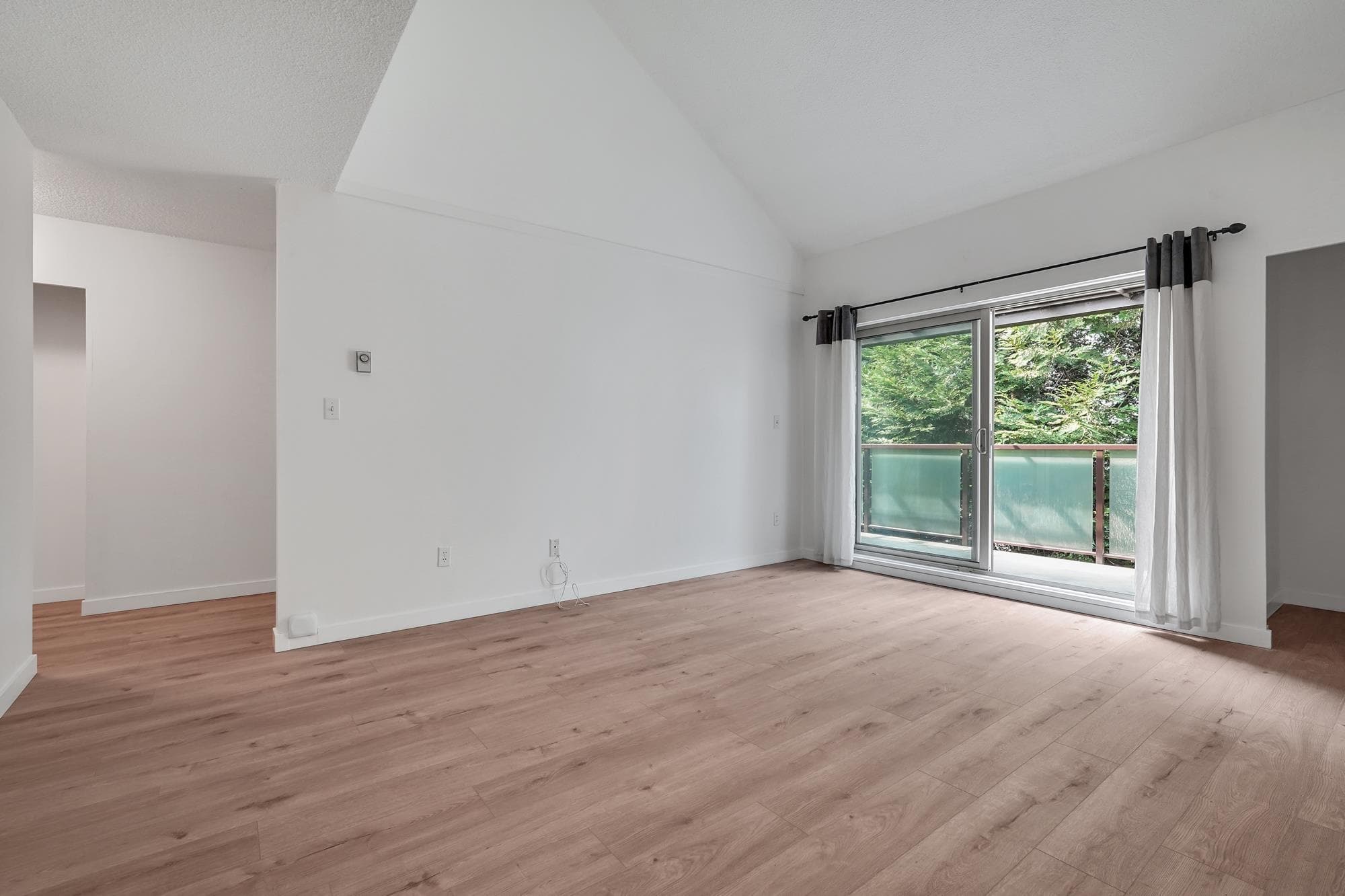 311 - 4363 Halifax Street, Burnaby, V5C 5Z3 — photo 5
