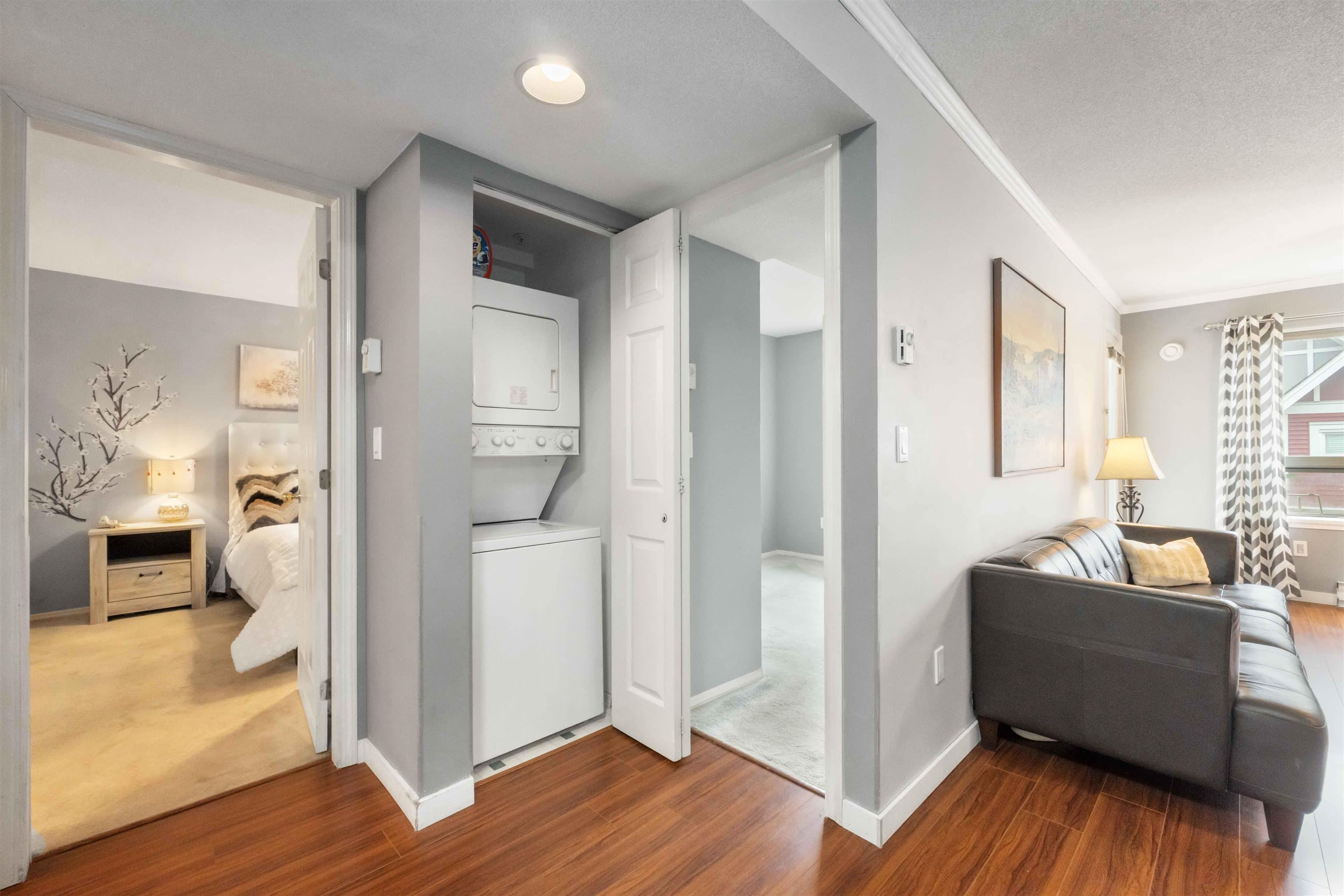 308 - 14355 103 Avenue, Surrey, V3T 5V5 — photo 3